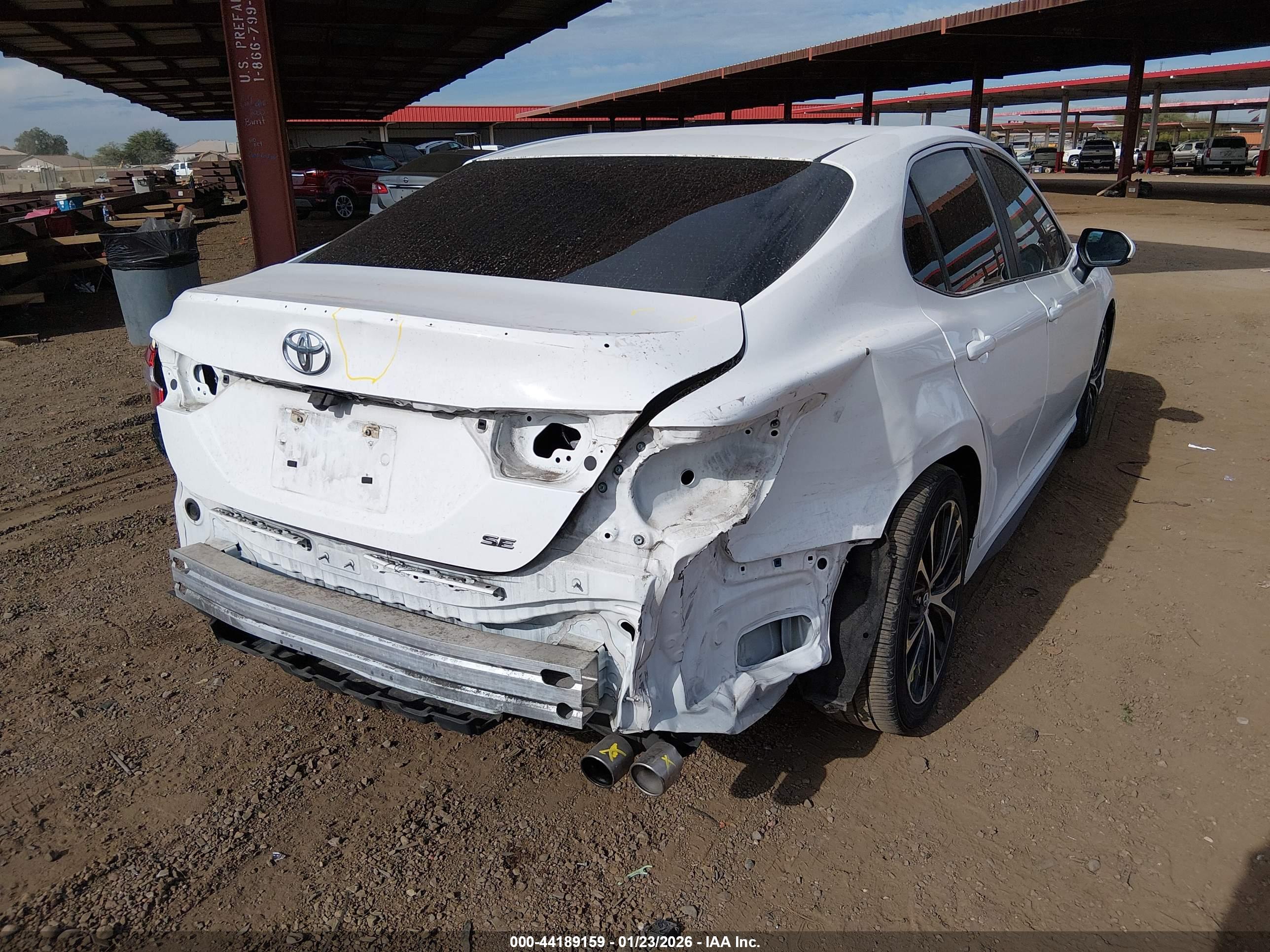 TOYOTA CAMRY image 6
