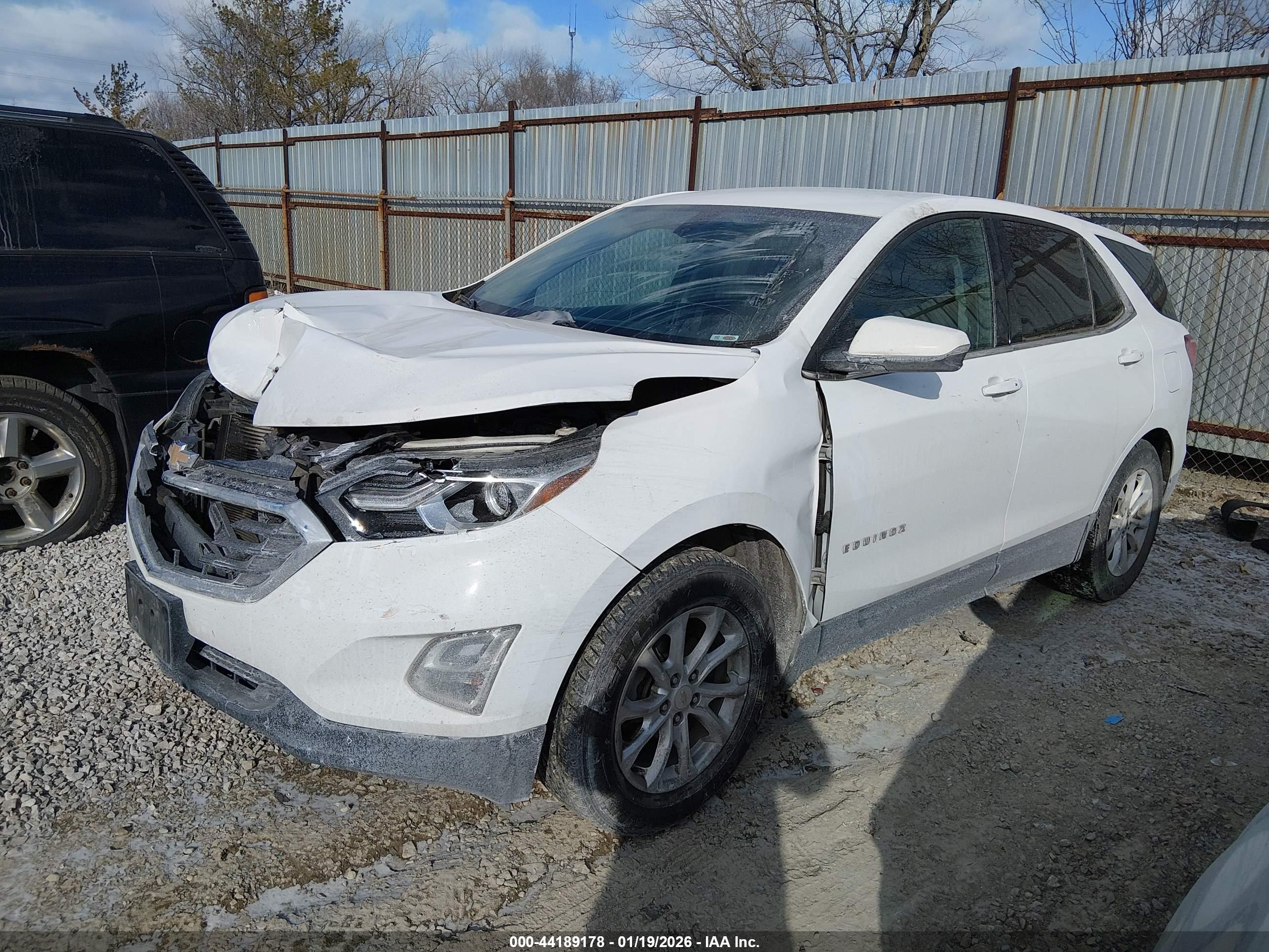 CHEVROLET EQUINOX image 2
