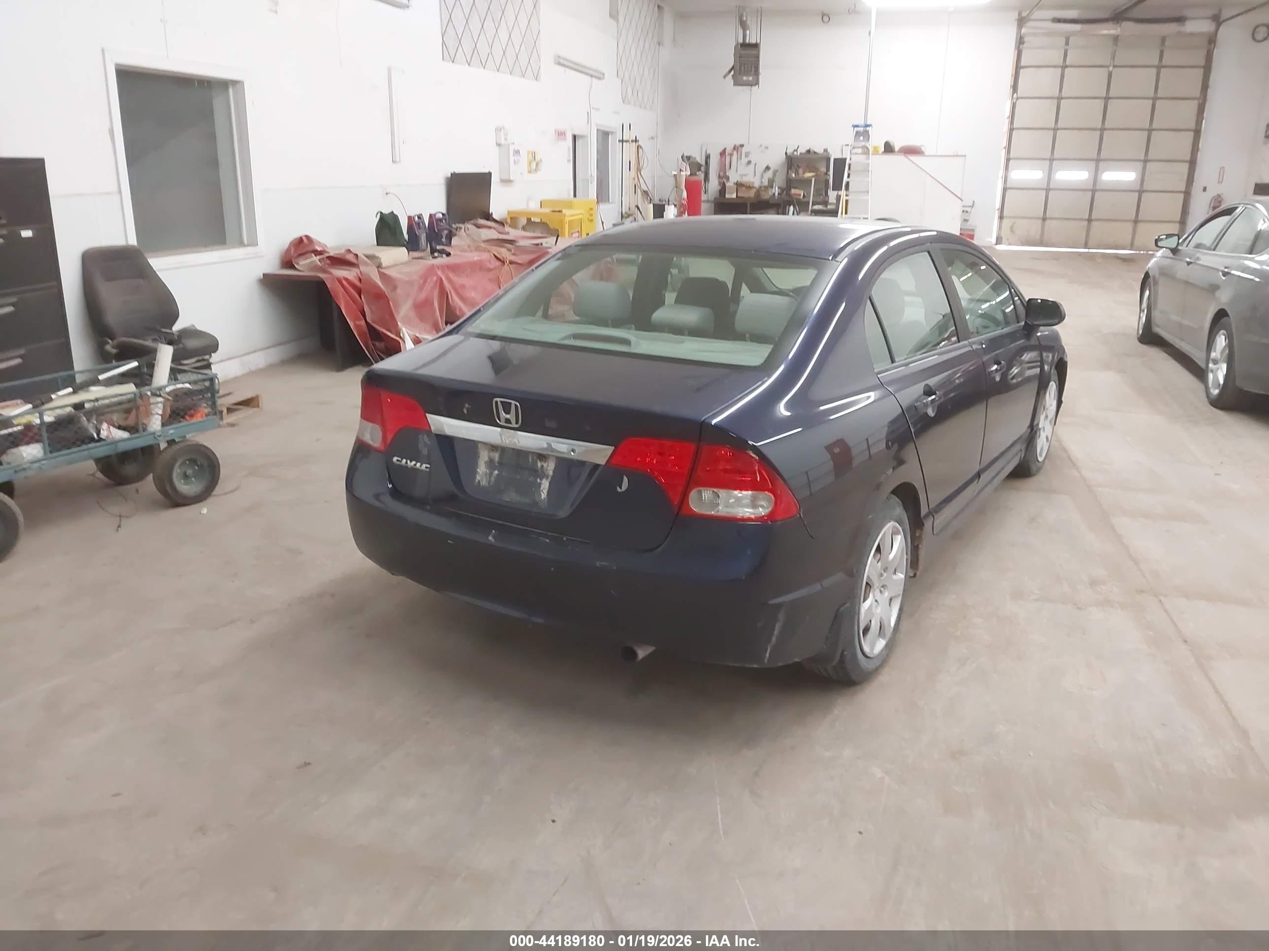 HONDA CIVIC image 4