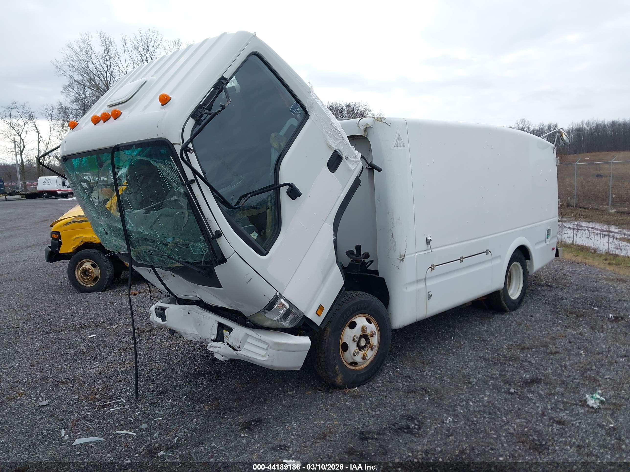 ISUZU W4S042 image 2