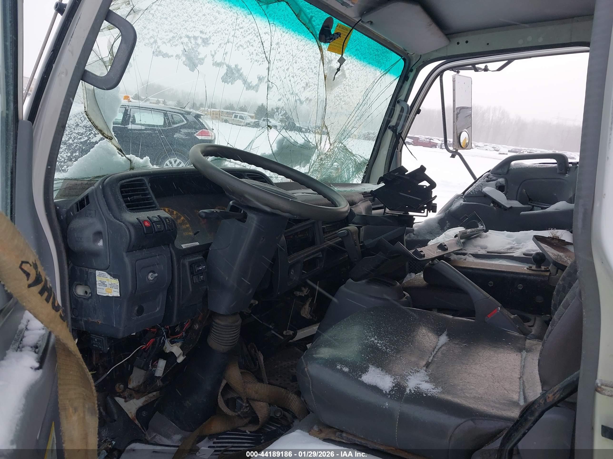 ISUZU W4S042 image 7