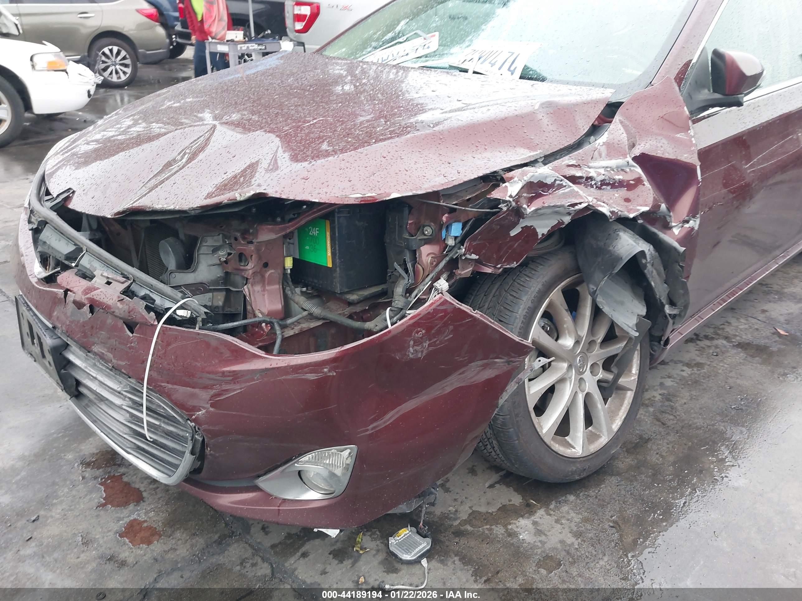 TOYOTA AVALON image 6