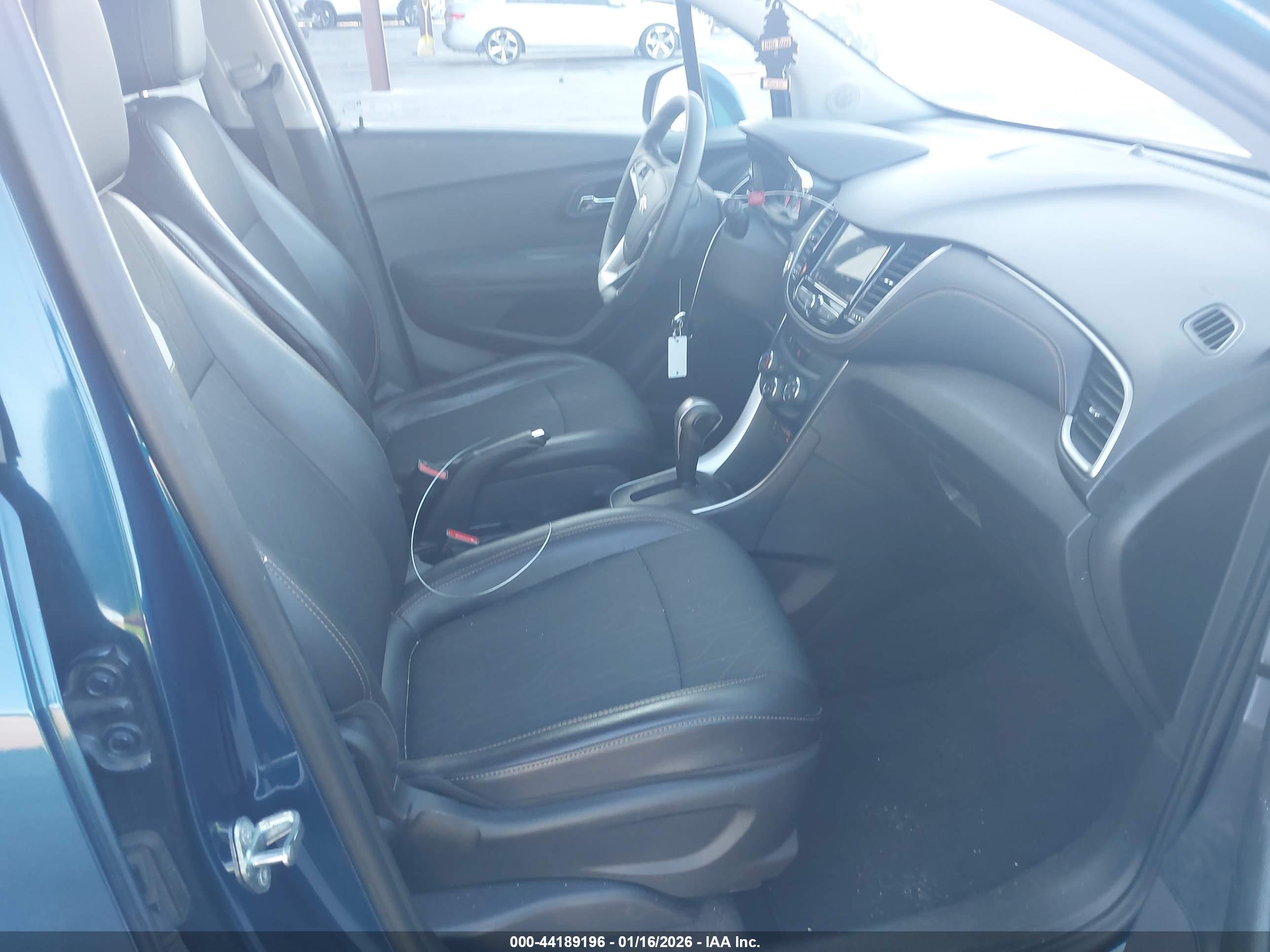 CHEVROLET TRAX image 5