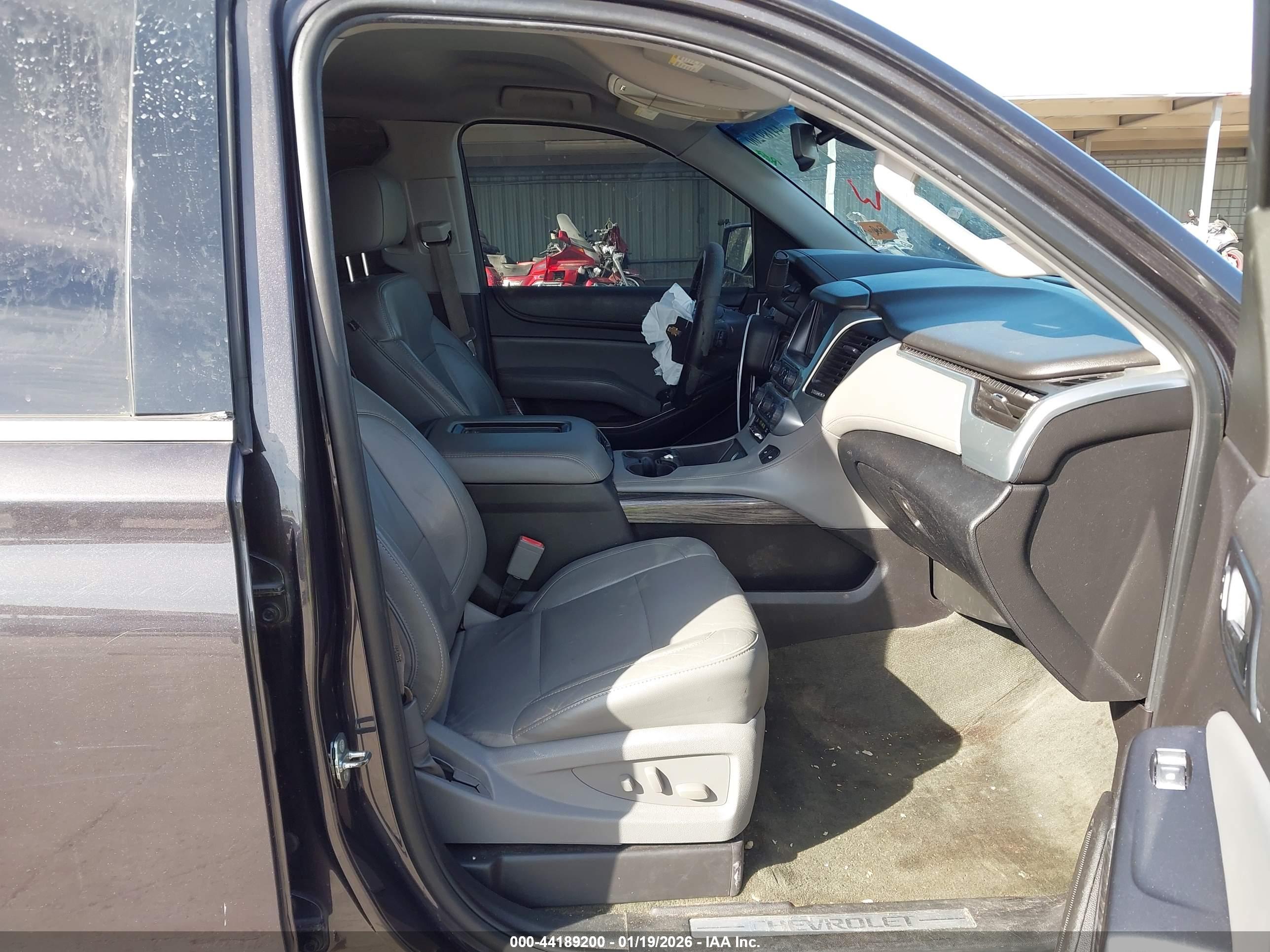 CHEVROLET TAHOE image 5