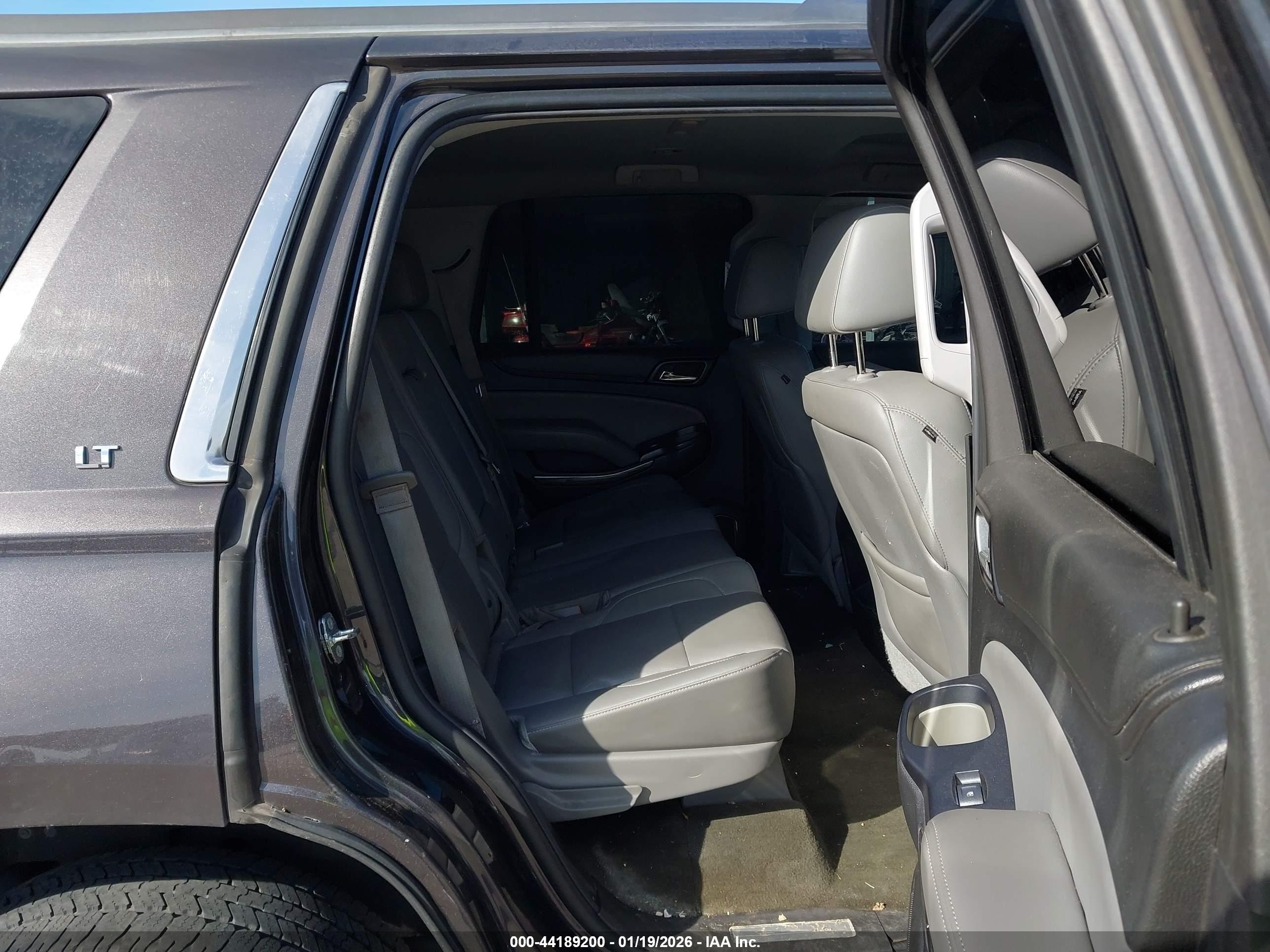 CHEVROLET TAHOE image 8