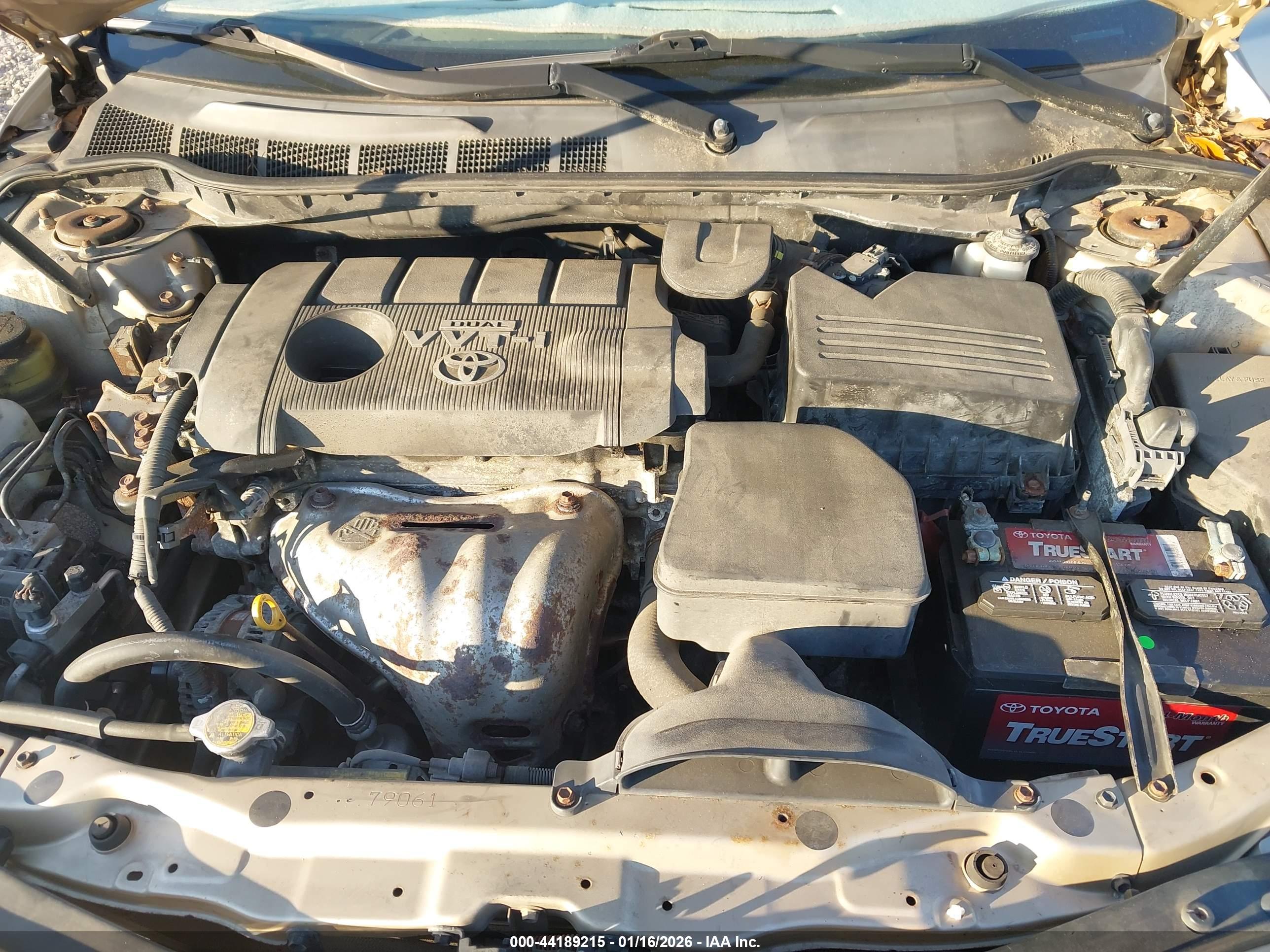 TOYOTA CAMRY image 10