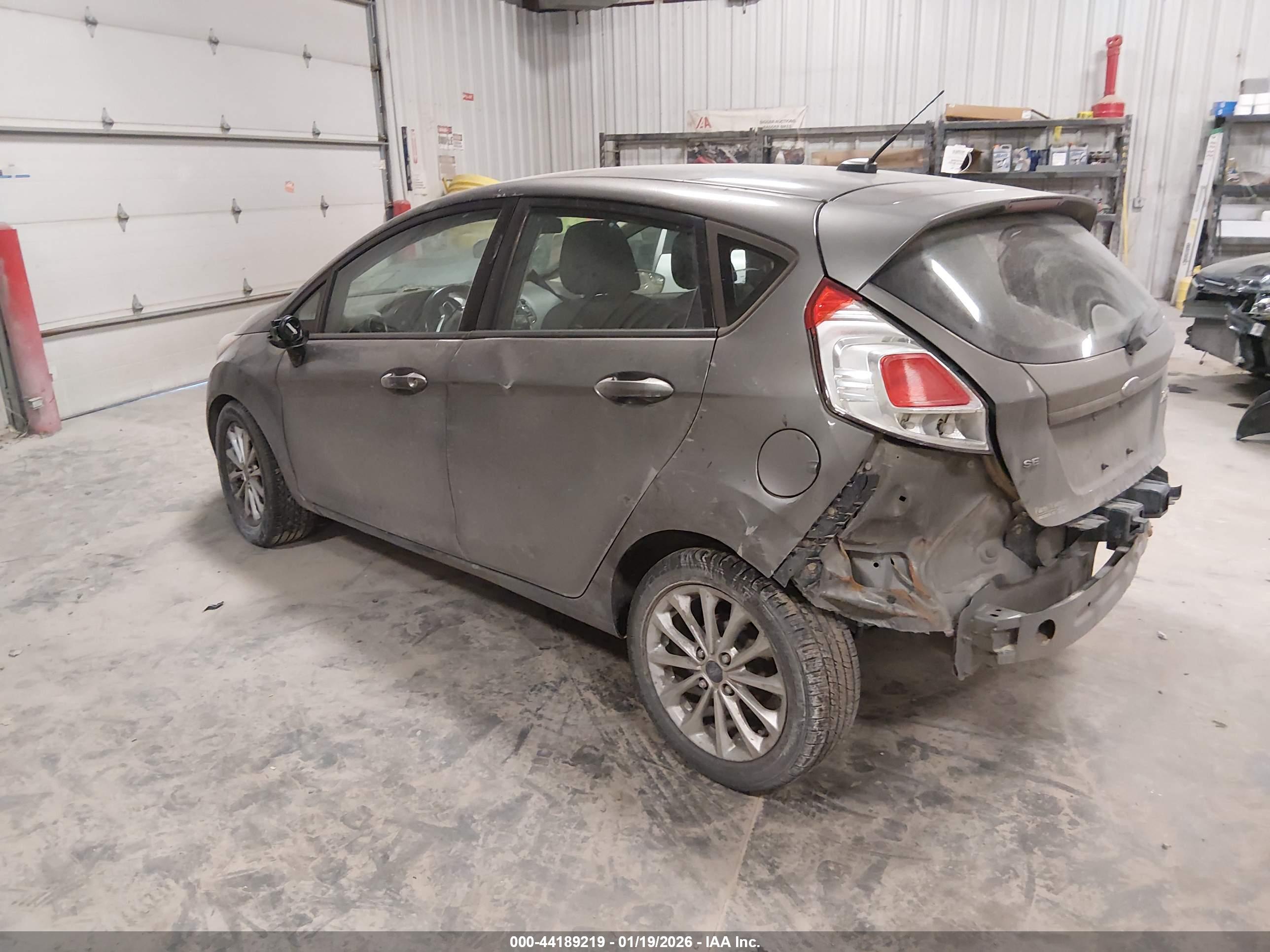 FORD FIESTA image 3