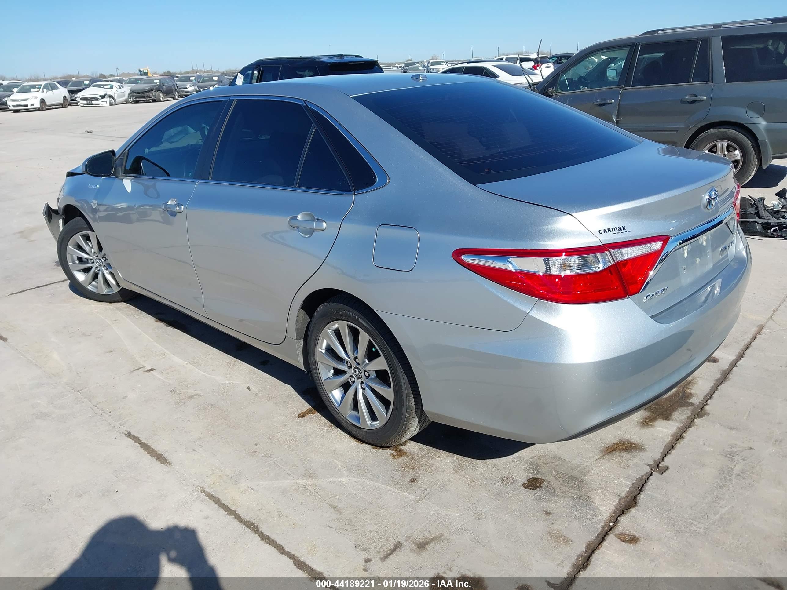 TOYOTA CAMRY image 3