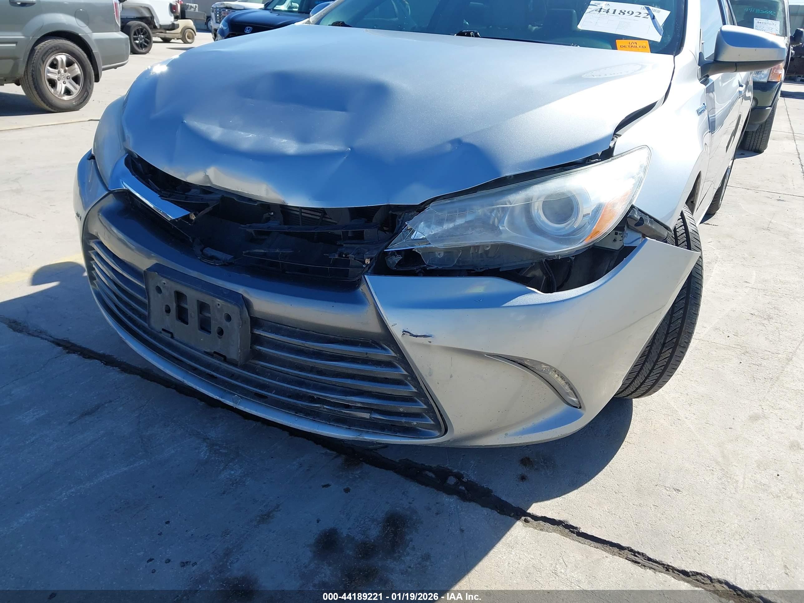 TOYOTA CAMRY image 6