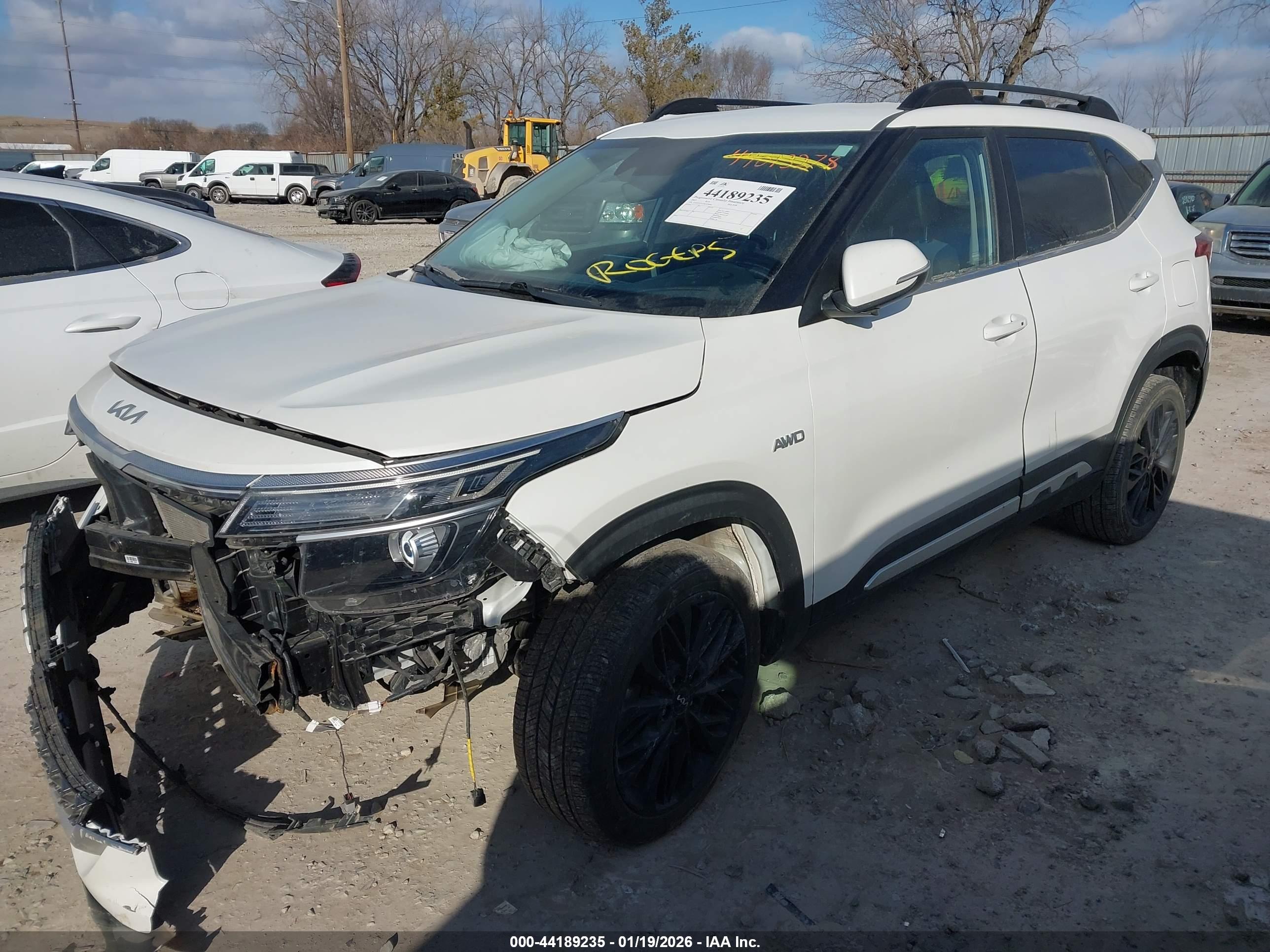 KIA SELTOS image 2