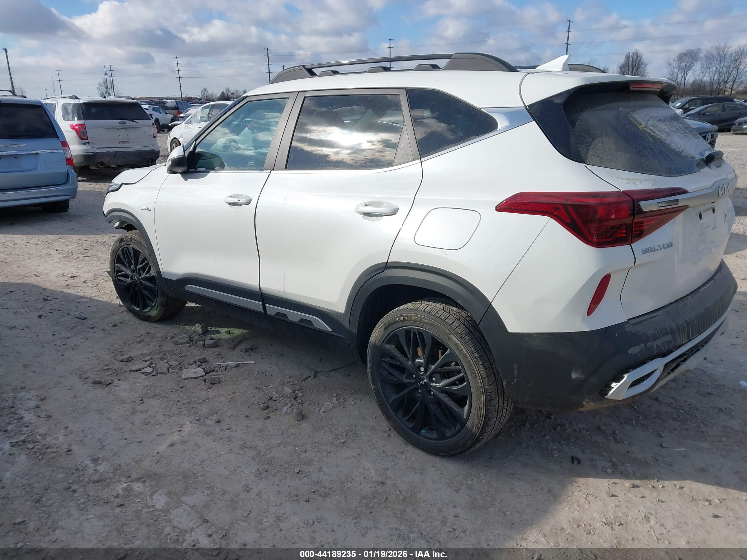 KIA SELTOS image 3