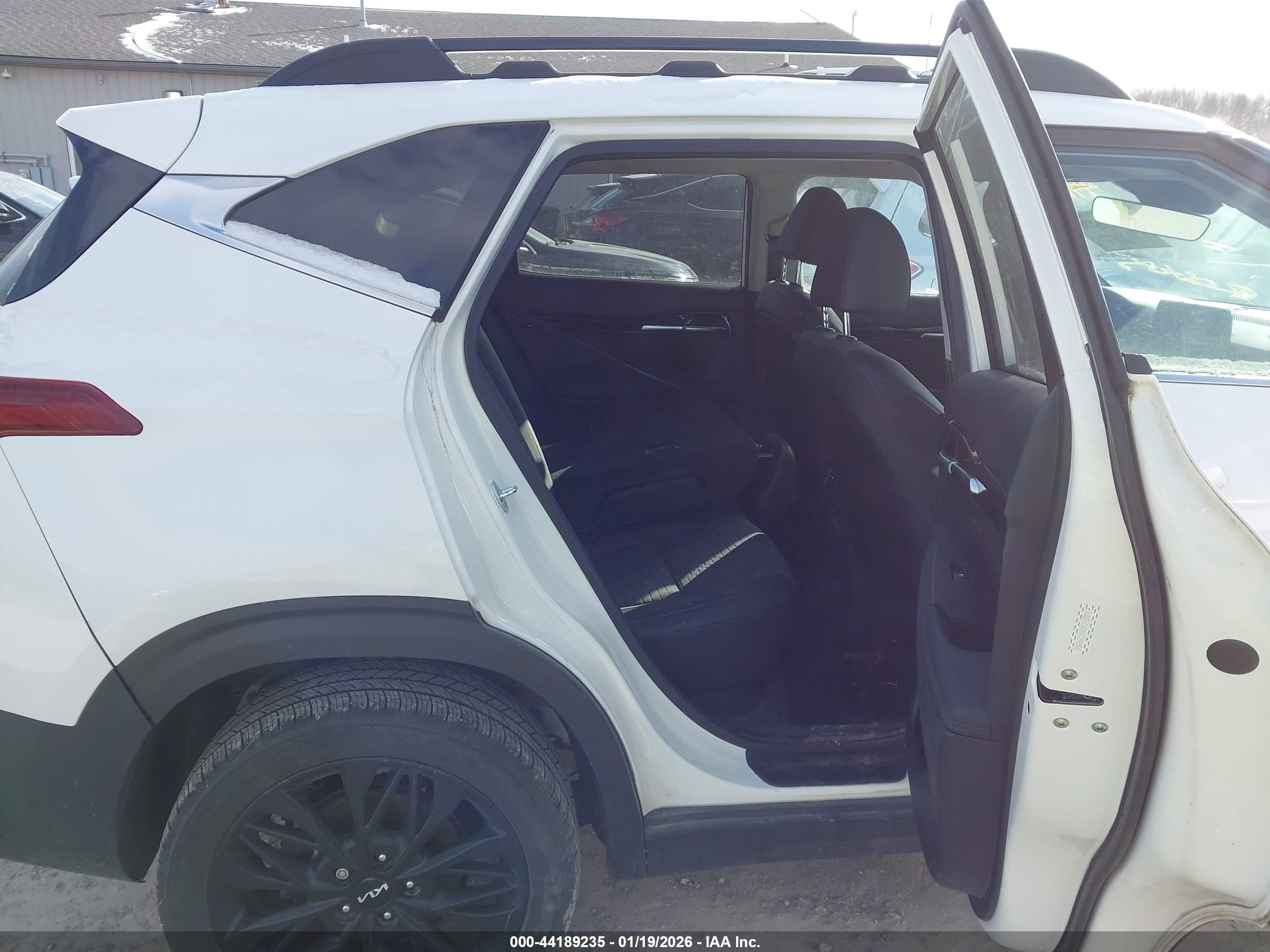 KIA SELTOS image 8