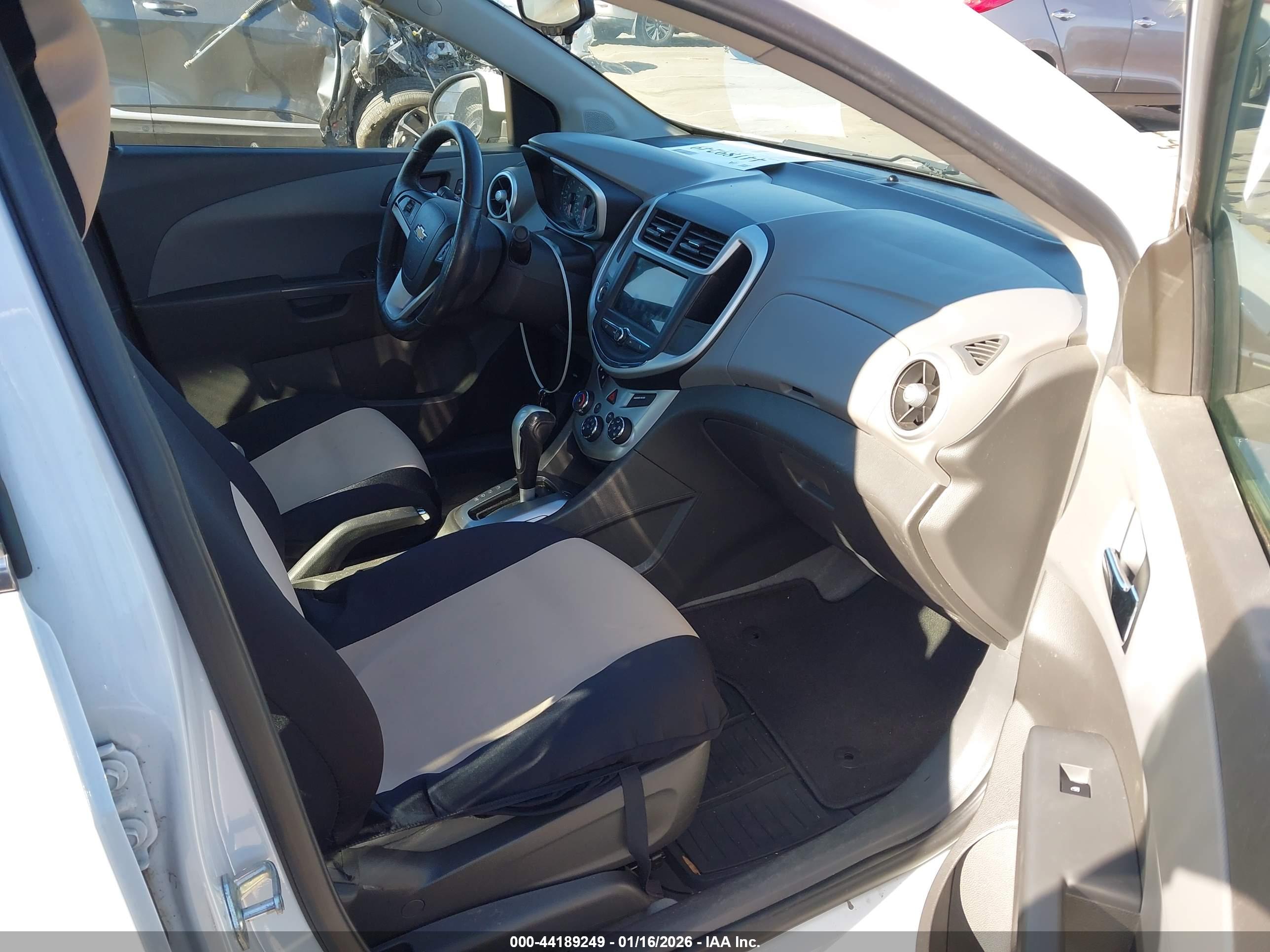 CHEVROLET SONIC image 5