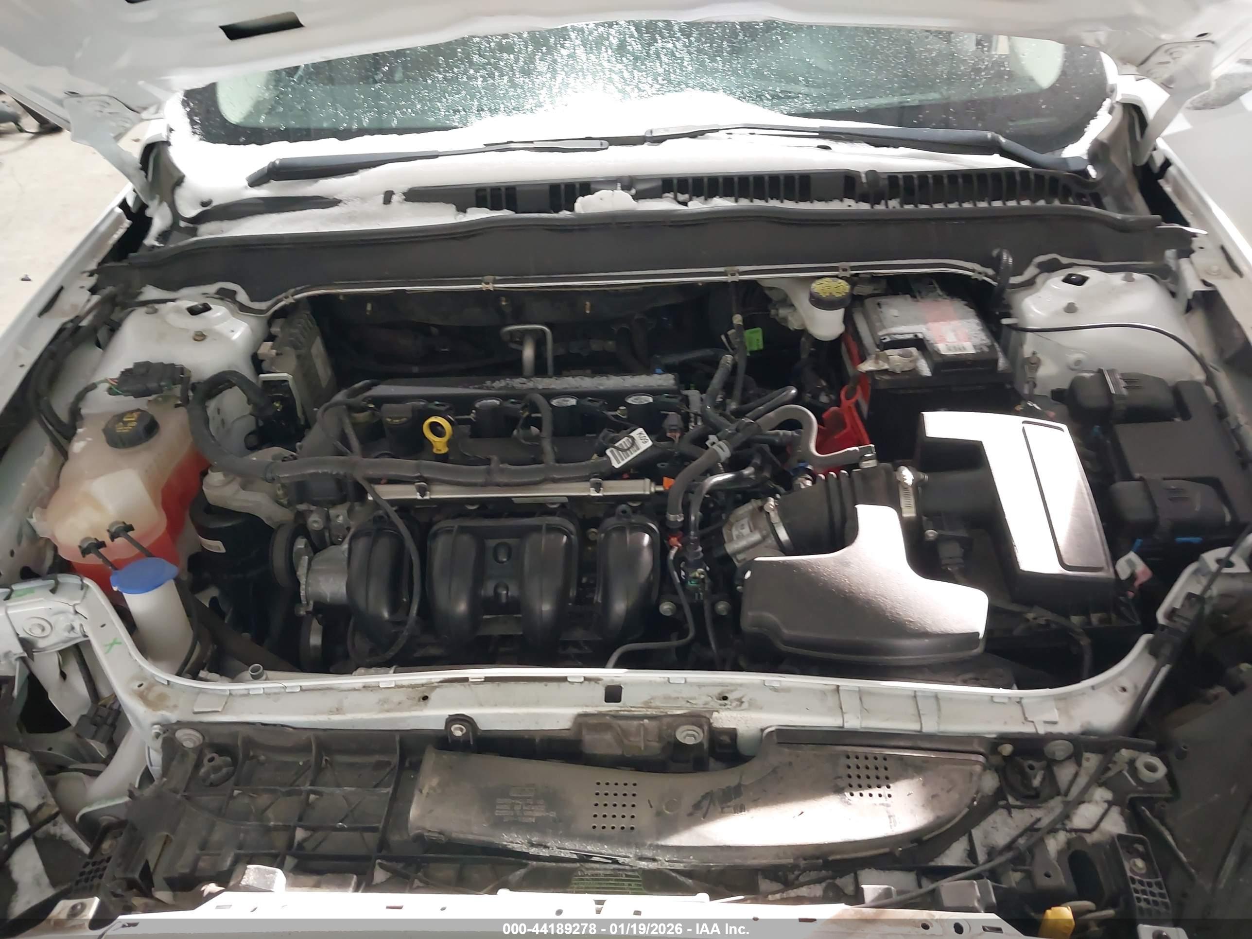 FORD FUSION image 10