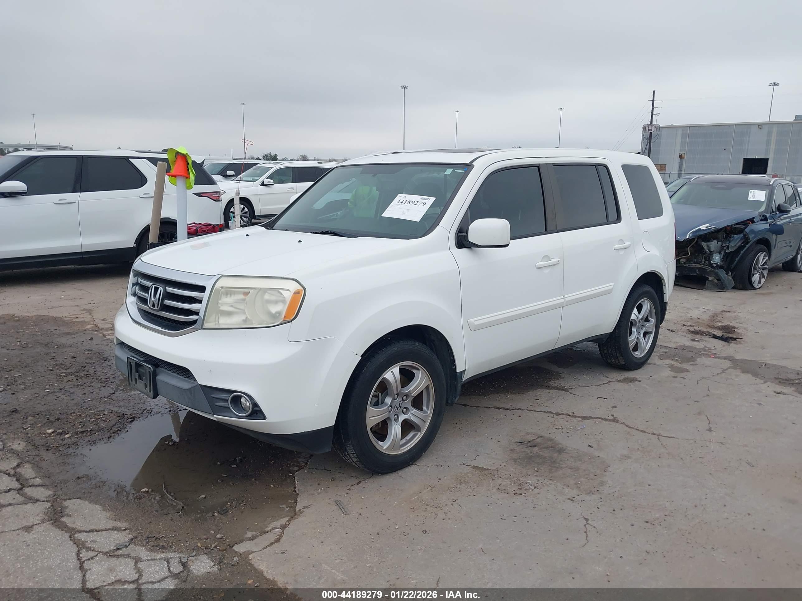HONDA PILOT image 2