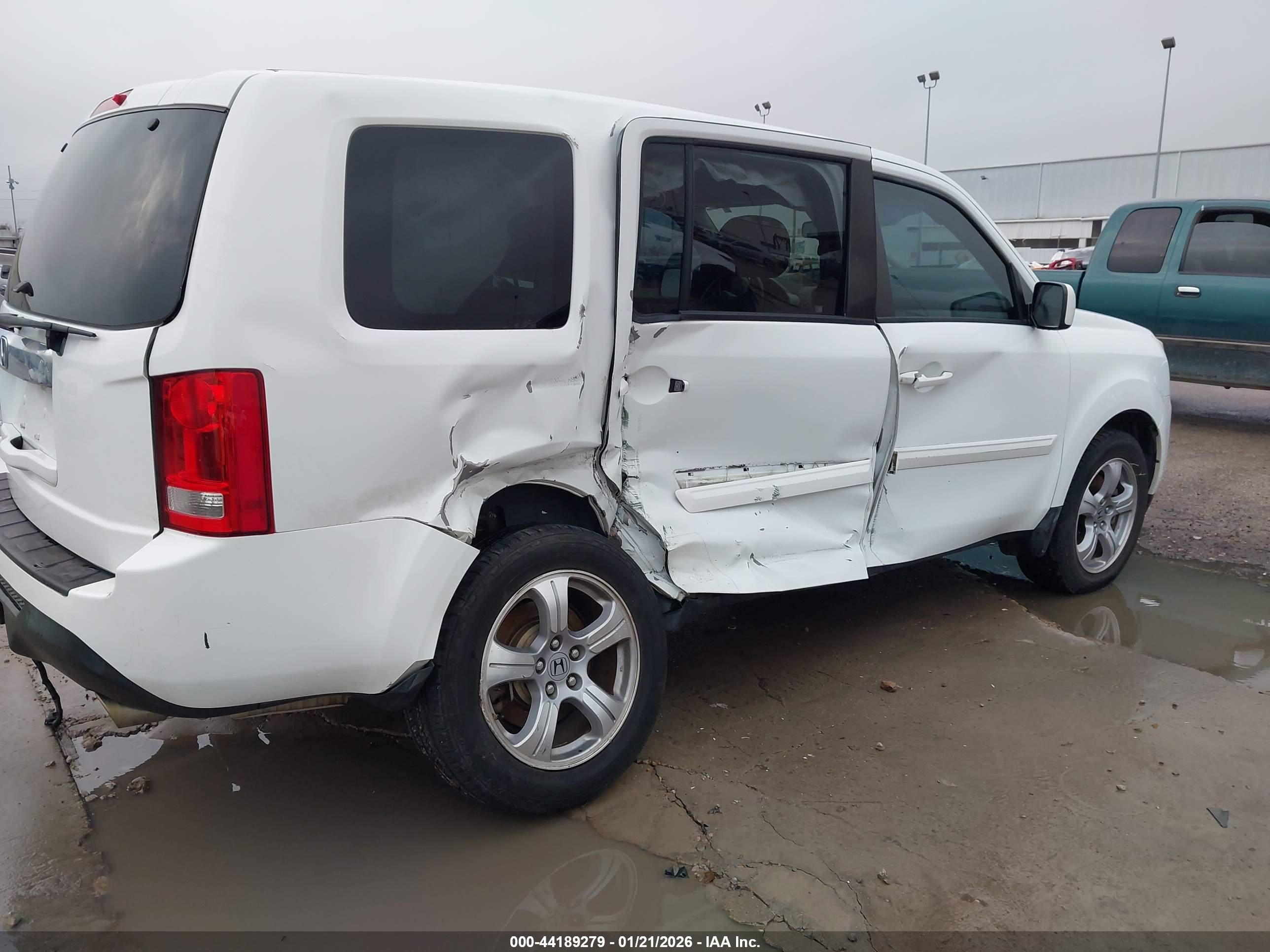 HONDA PILOT image 4