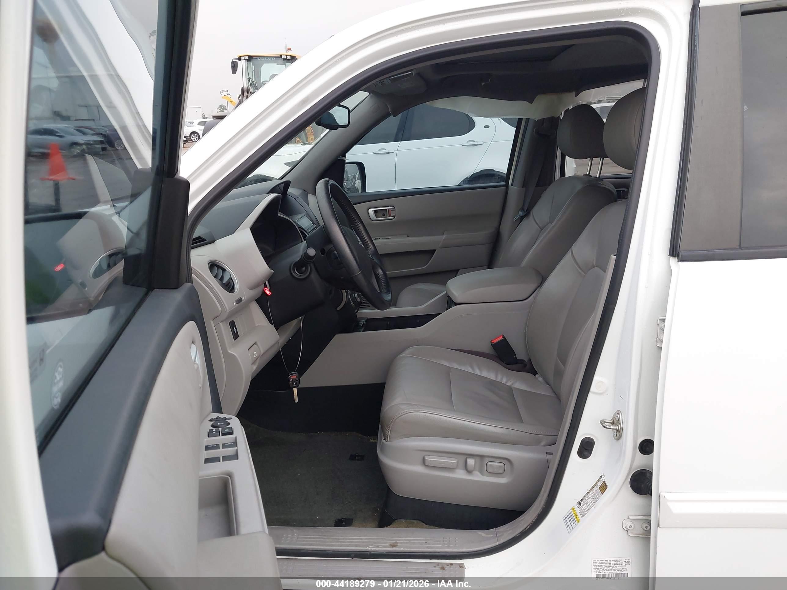 HONDA PILOT image 5