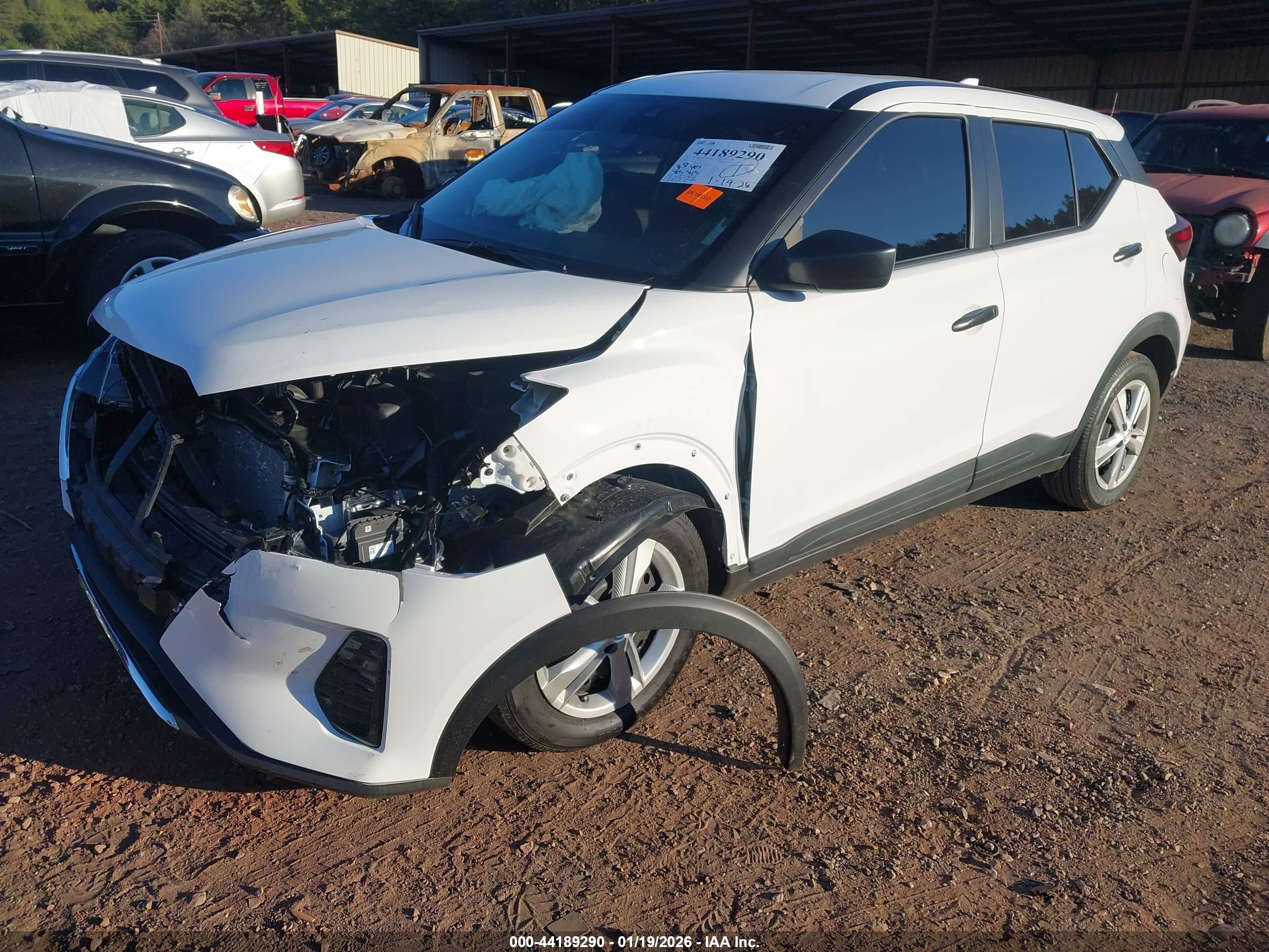 NISSAN KICKS image 2