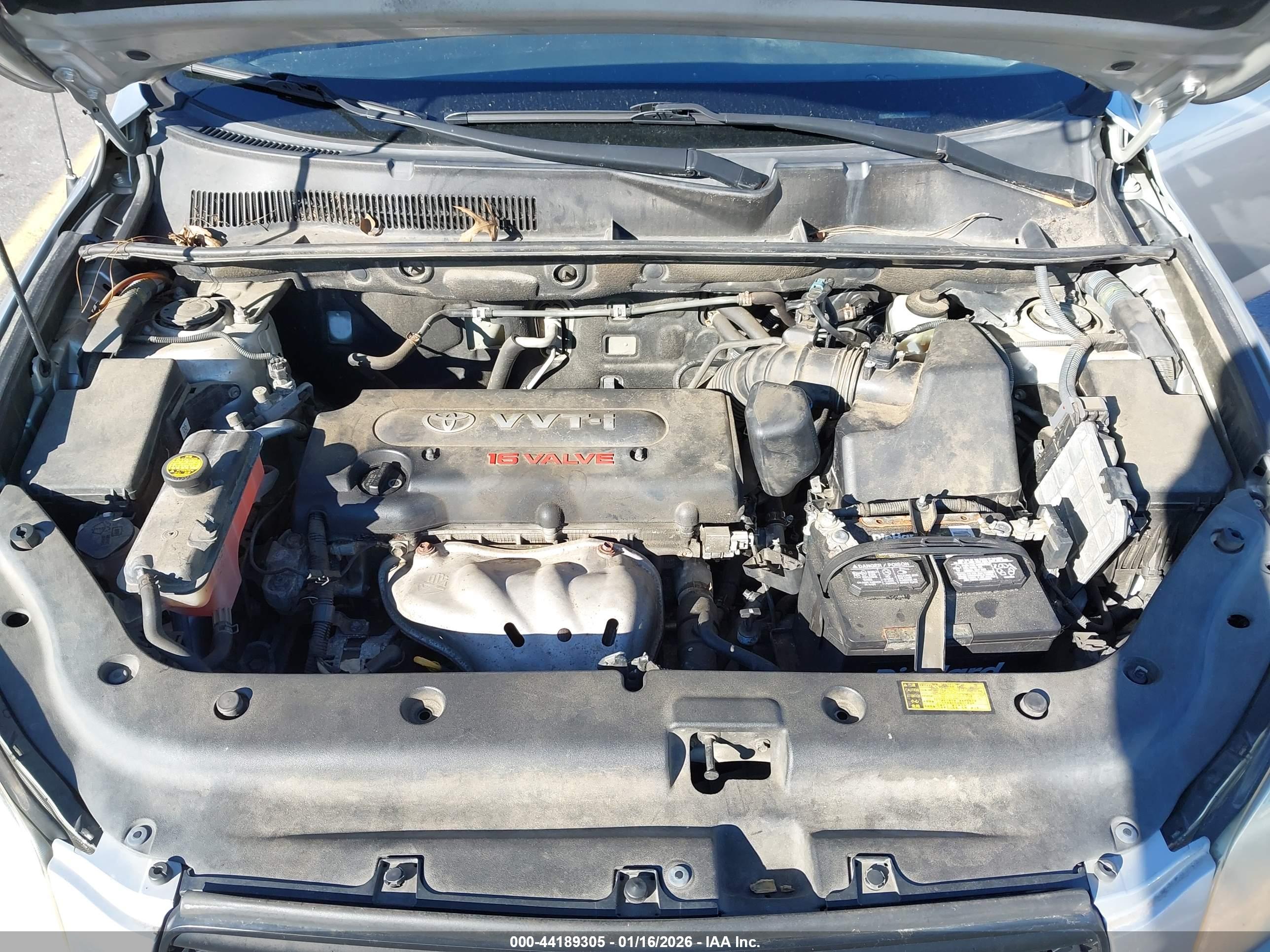 TOYOTA RAV4 image 10
