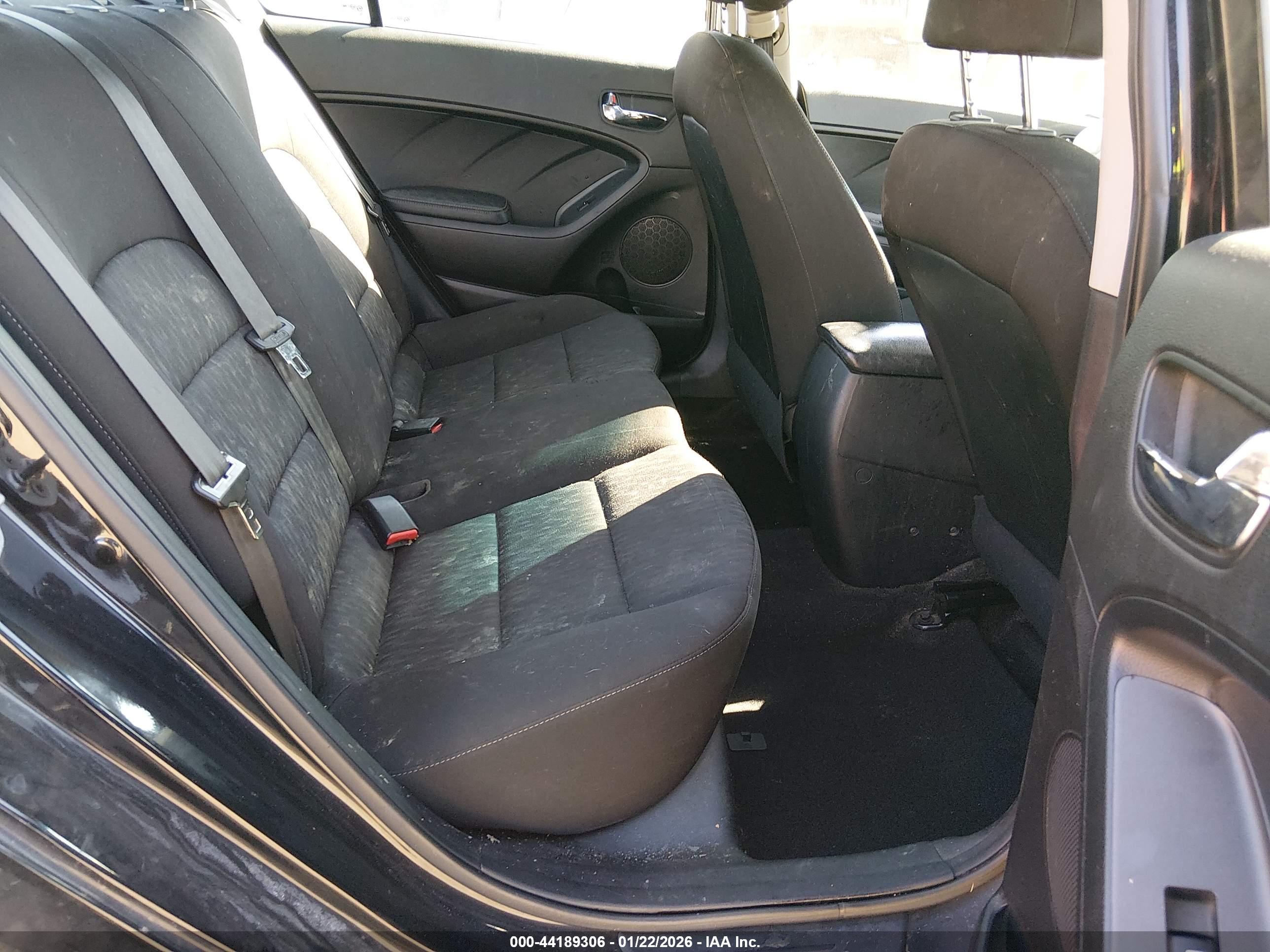 KIA FORTE image 8