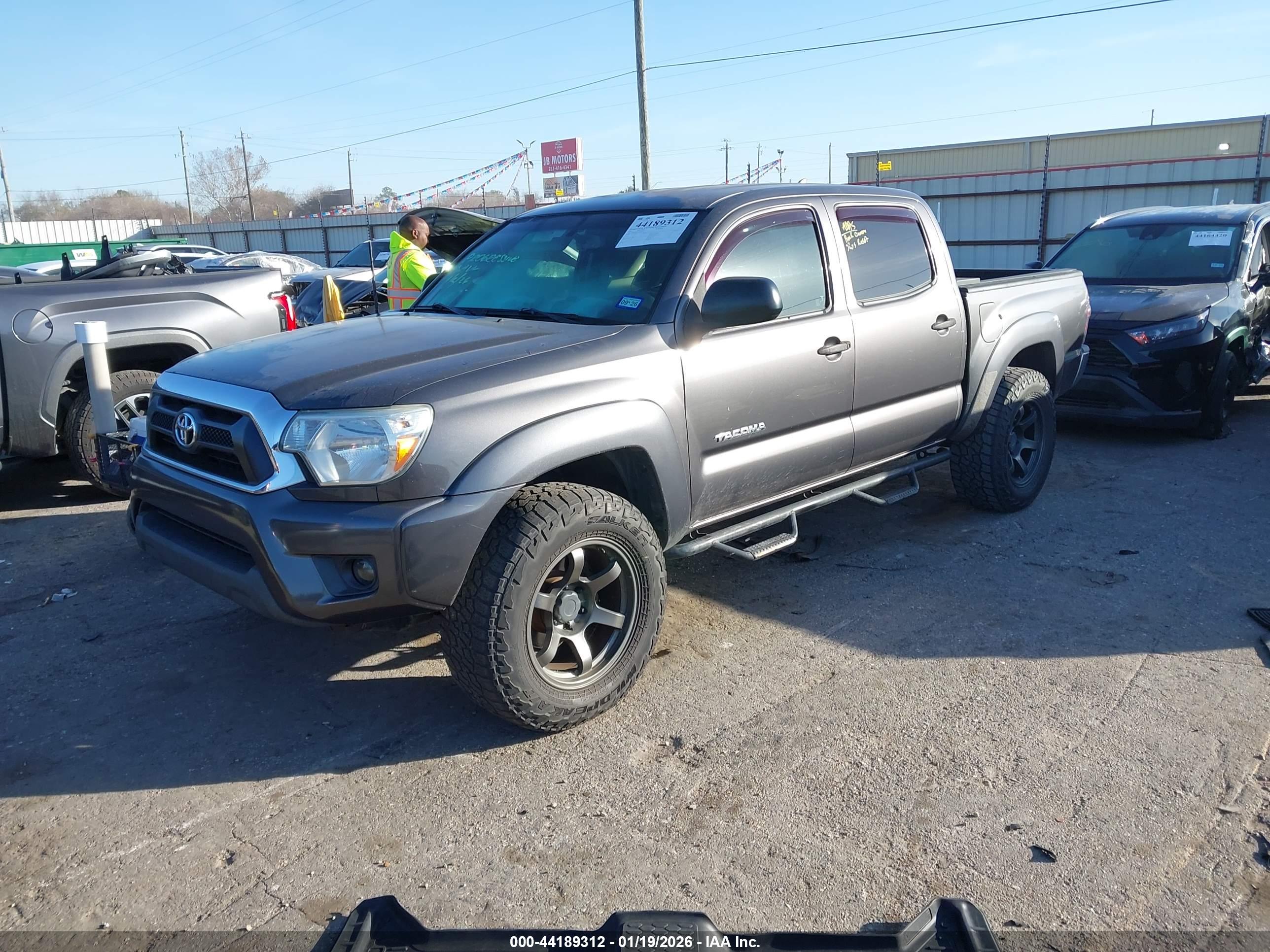 TOYOTA TACOMA image 2