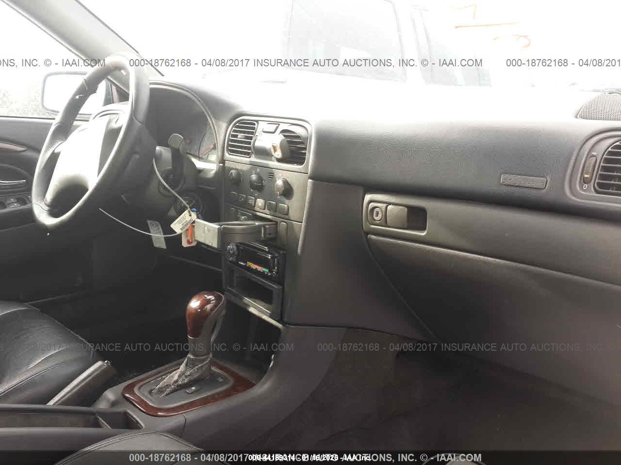 VOLVO S40 image 5