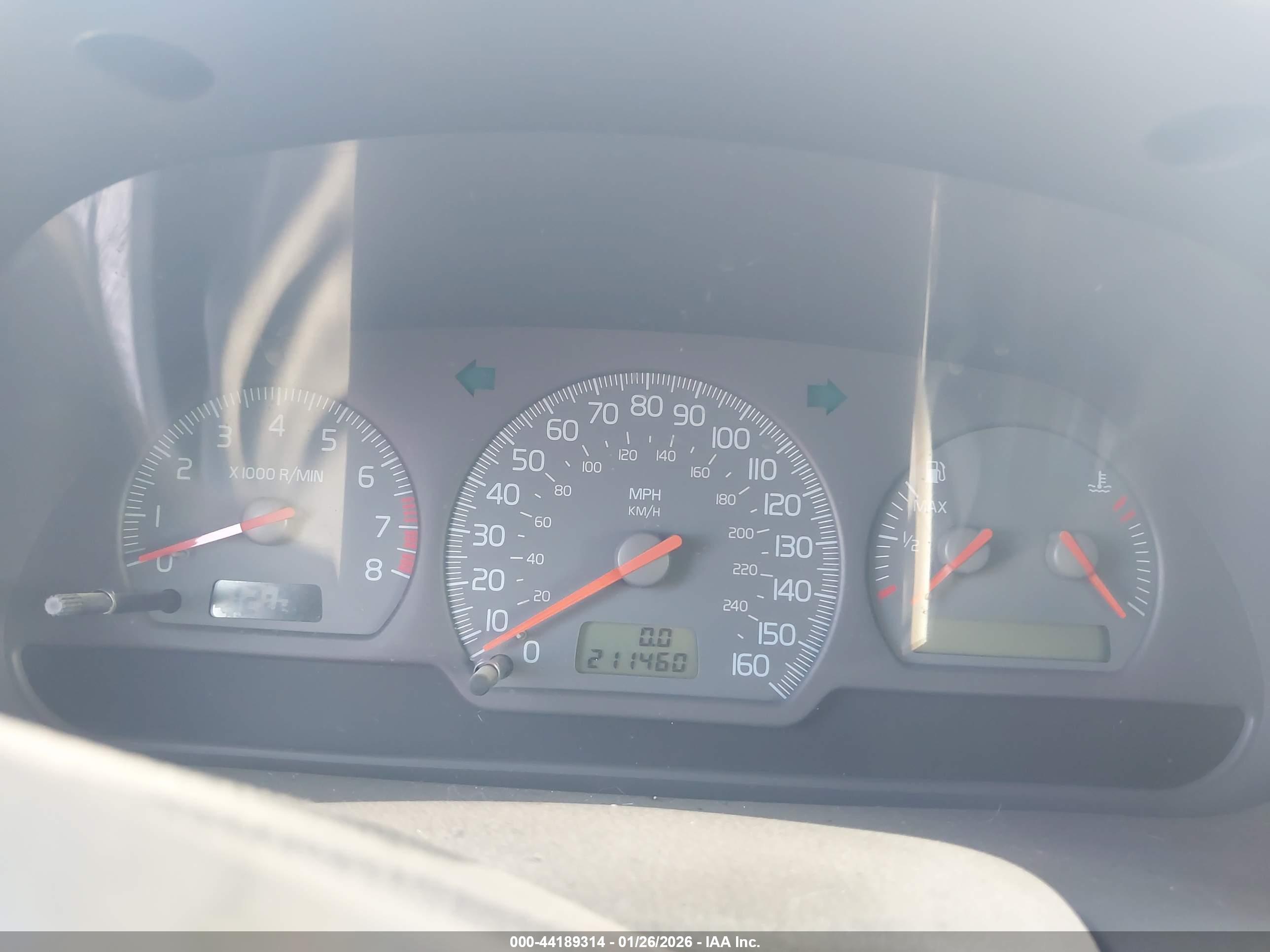 VOLVO S40 image 7