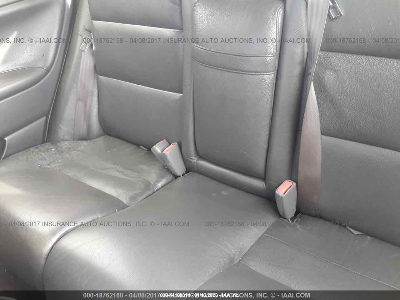VOLVO S40 image 8