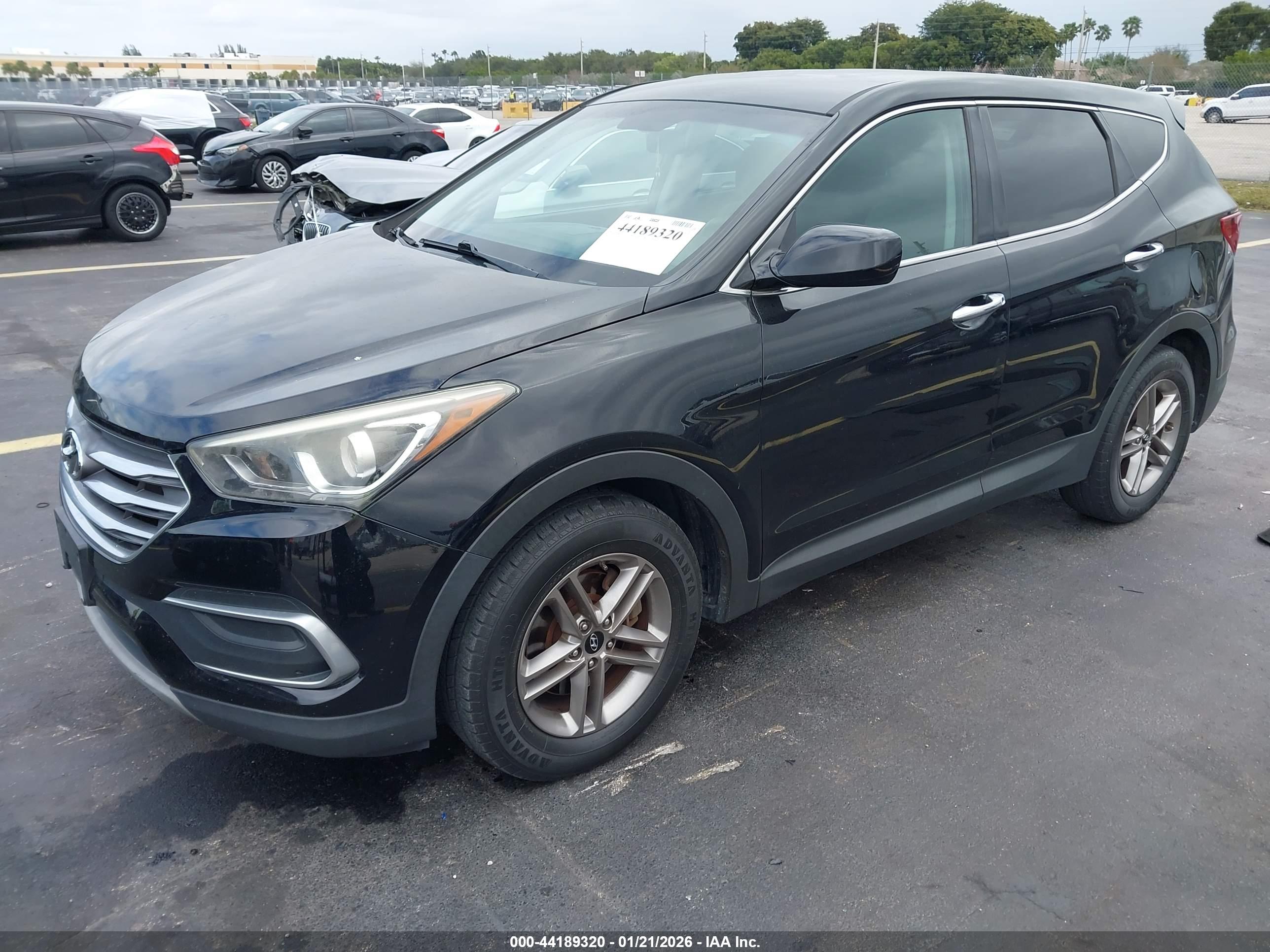 HYUNDAI SANTA image 2