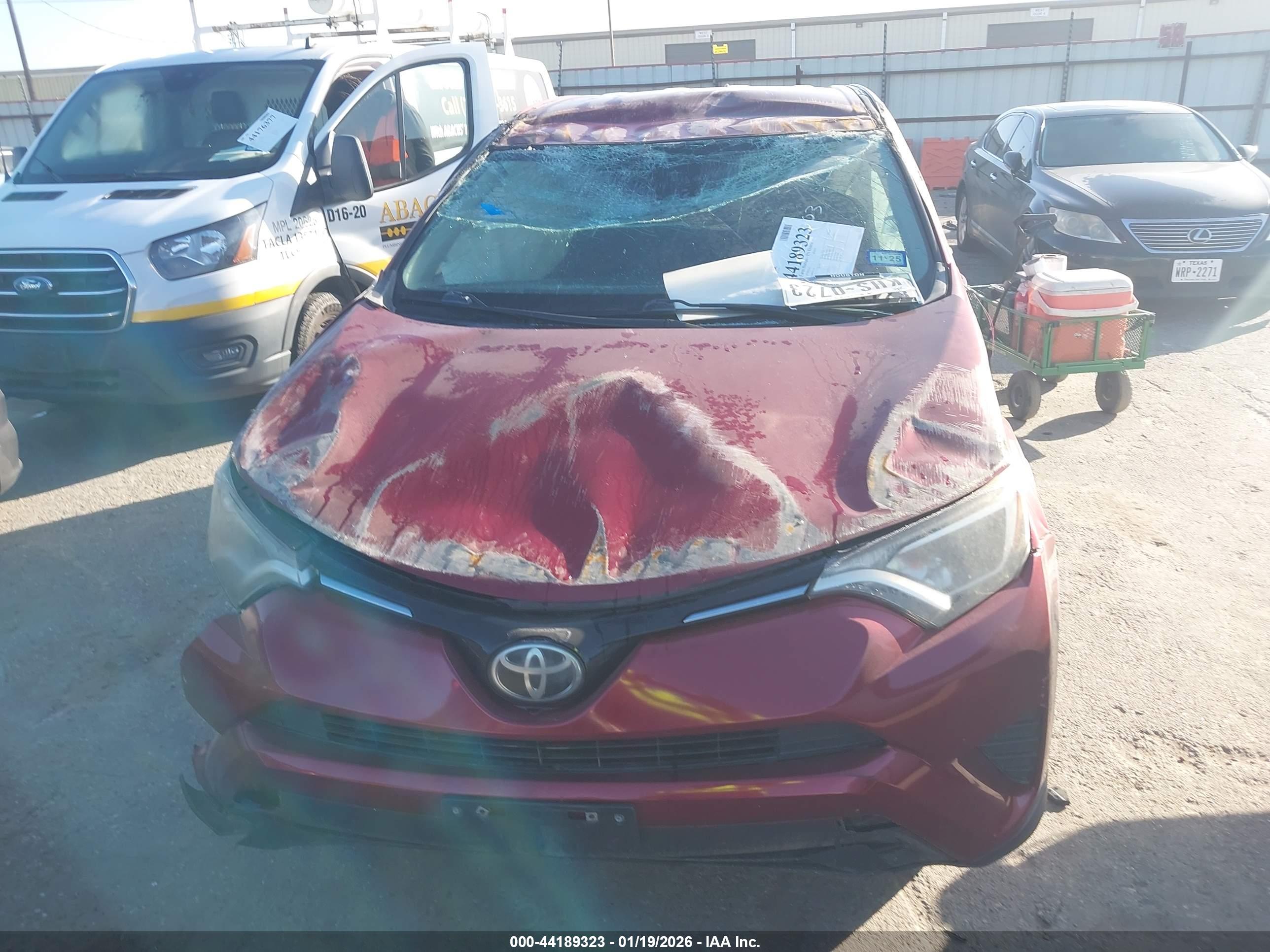 TOYOTA RAV4 image 10