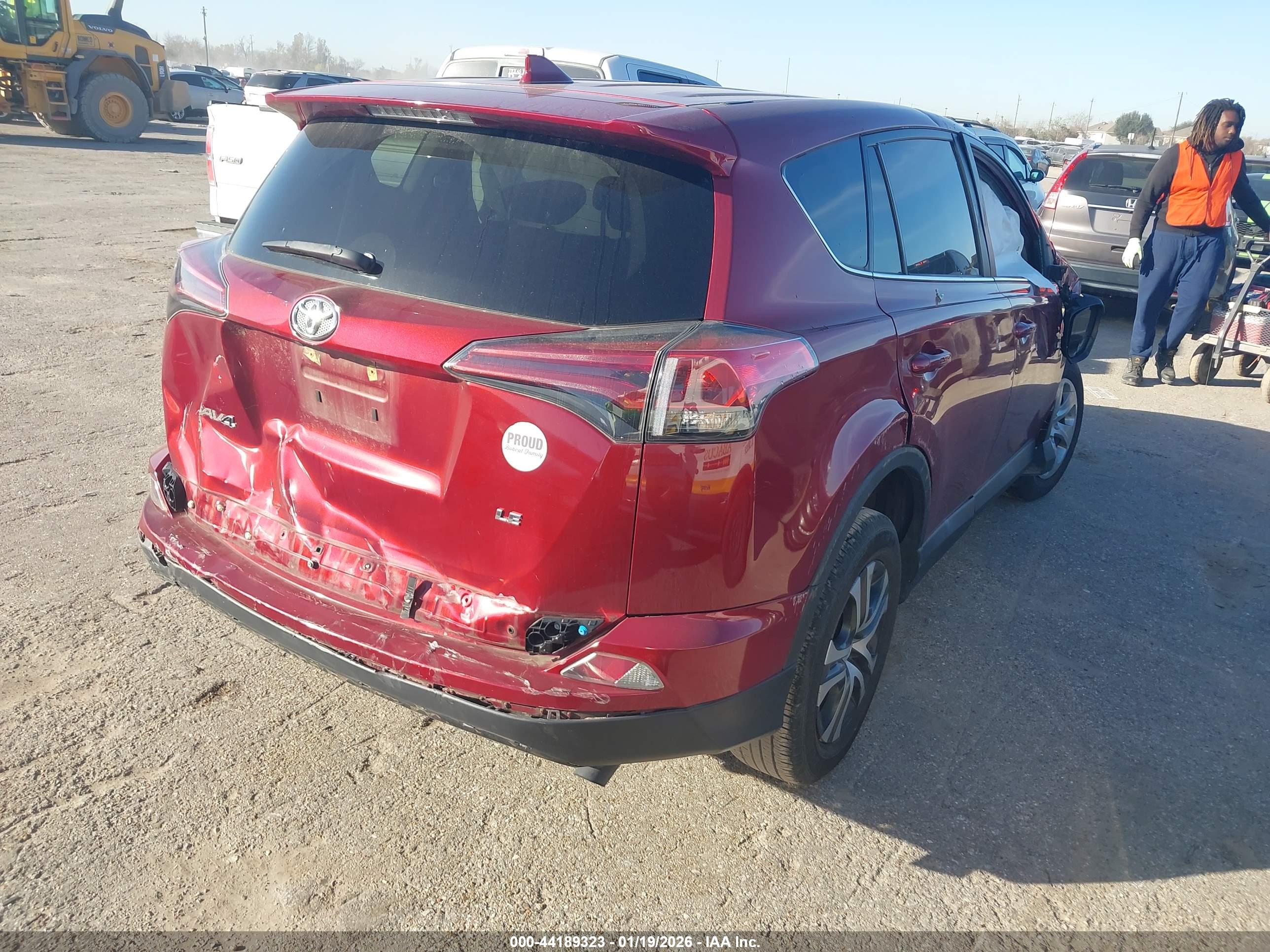 TOYOTA RAV4 image 4