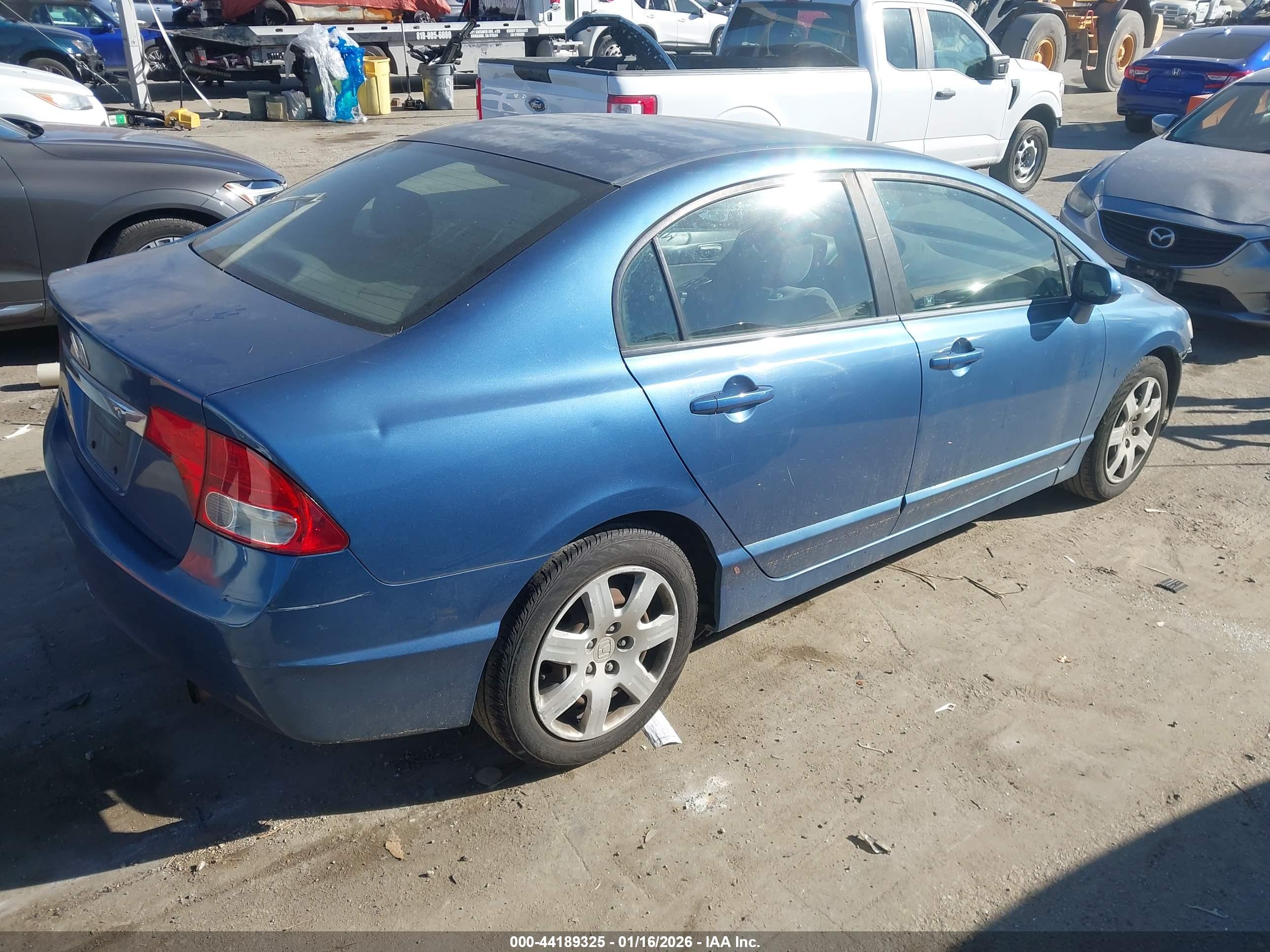 HONDA CIVIC image 4
