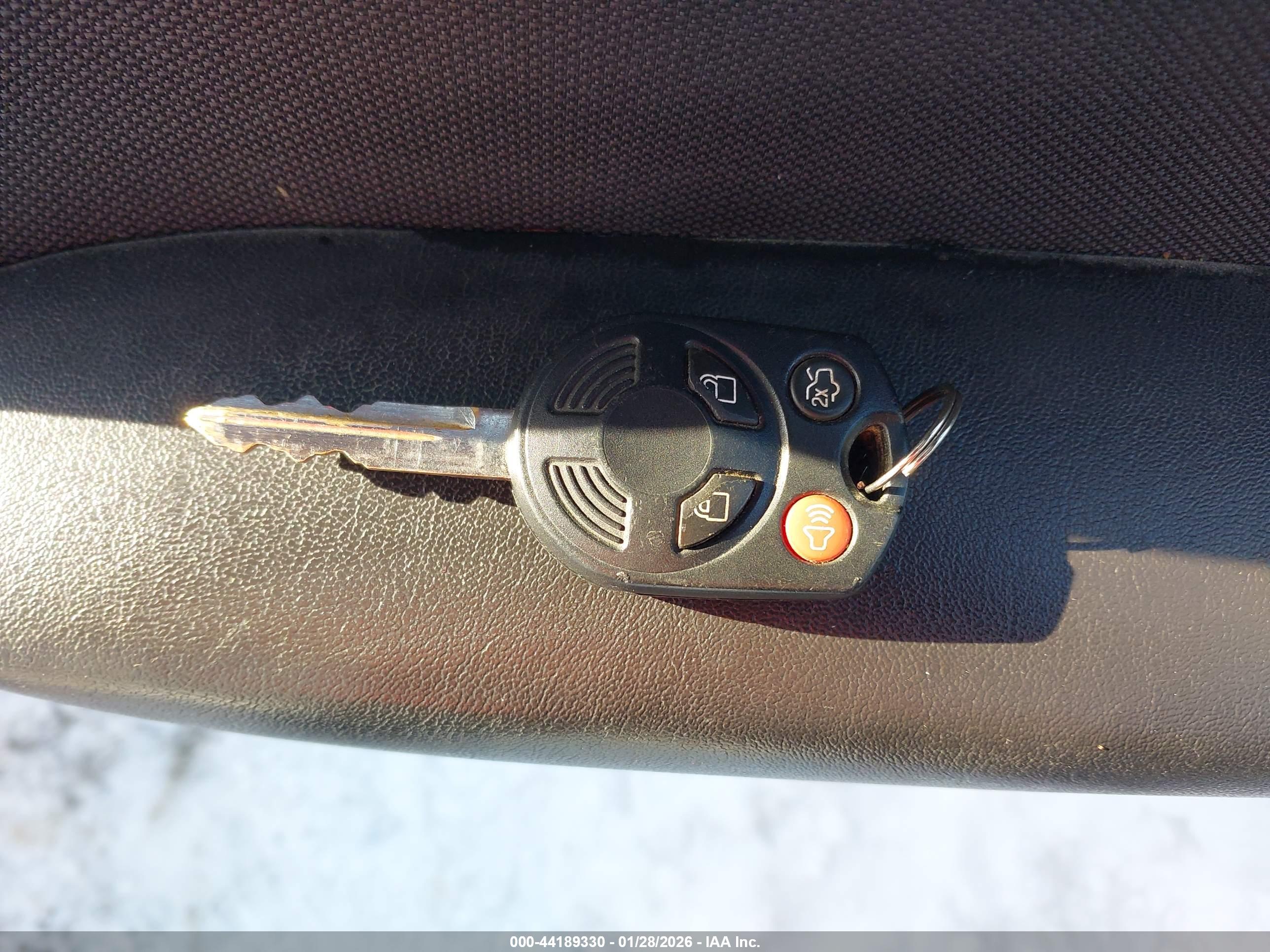 FORD FUSION image 11