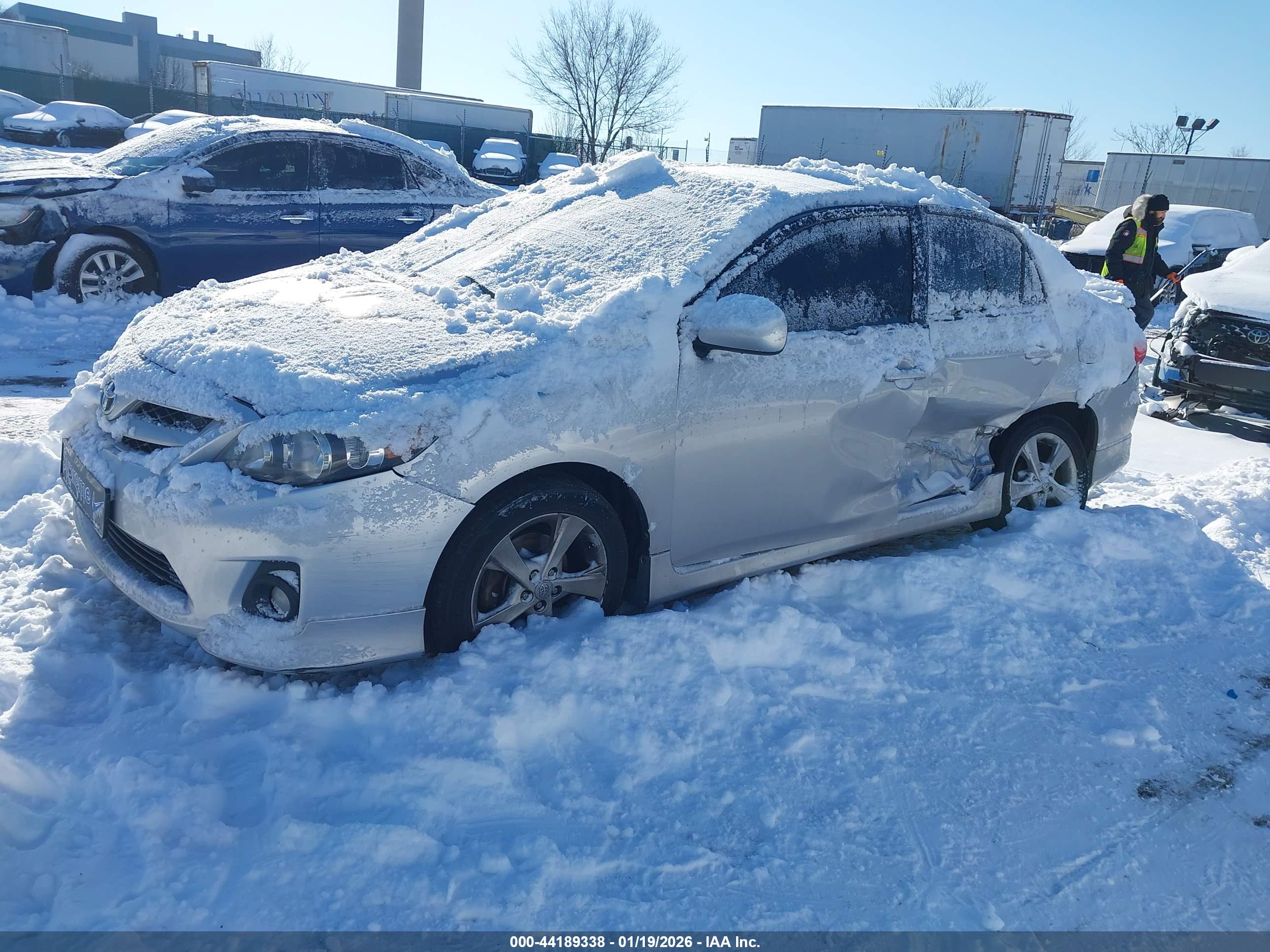 TOYOTA COROLLA image 2