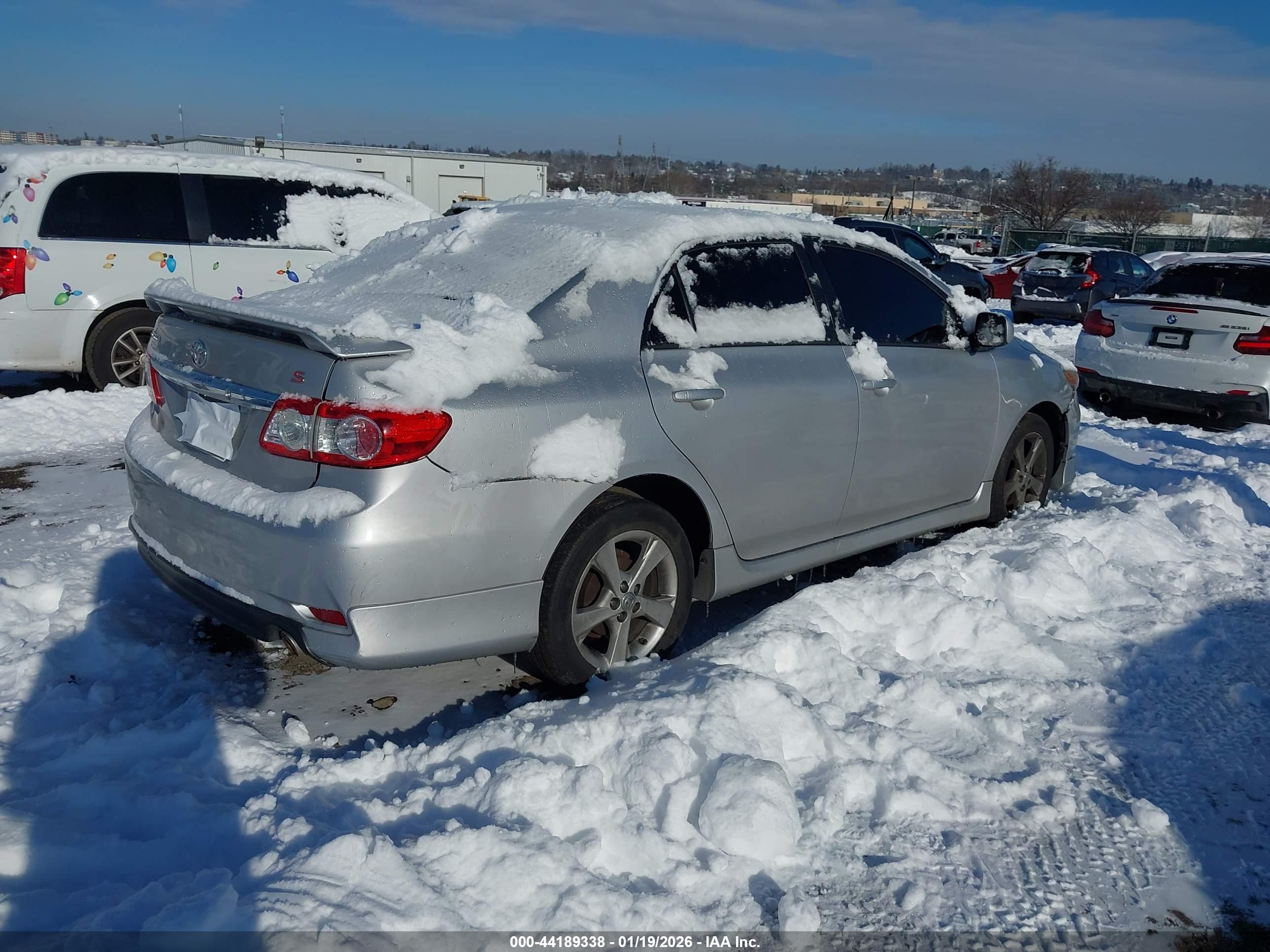 TOYOTA COROLLA image 4
