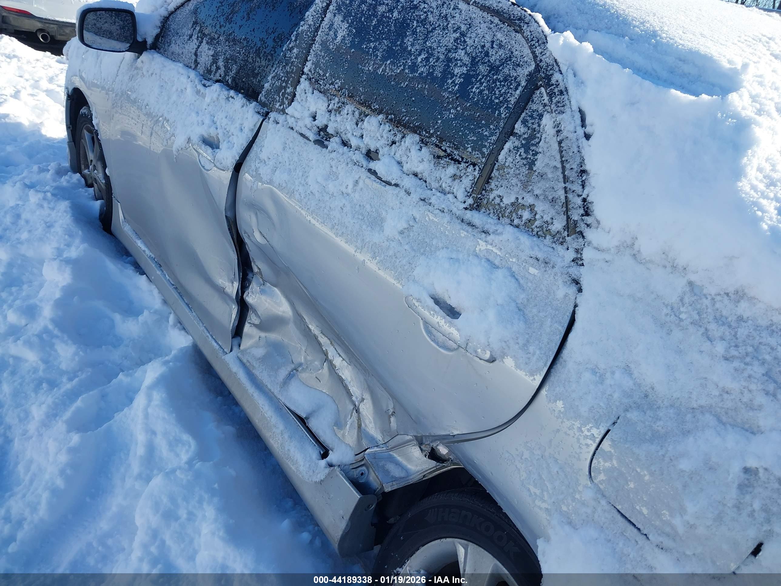 TOYOTA COROLLA image 6
