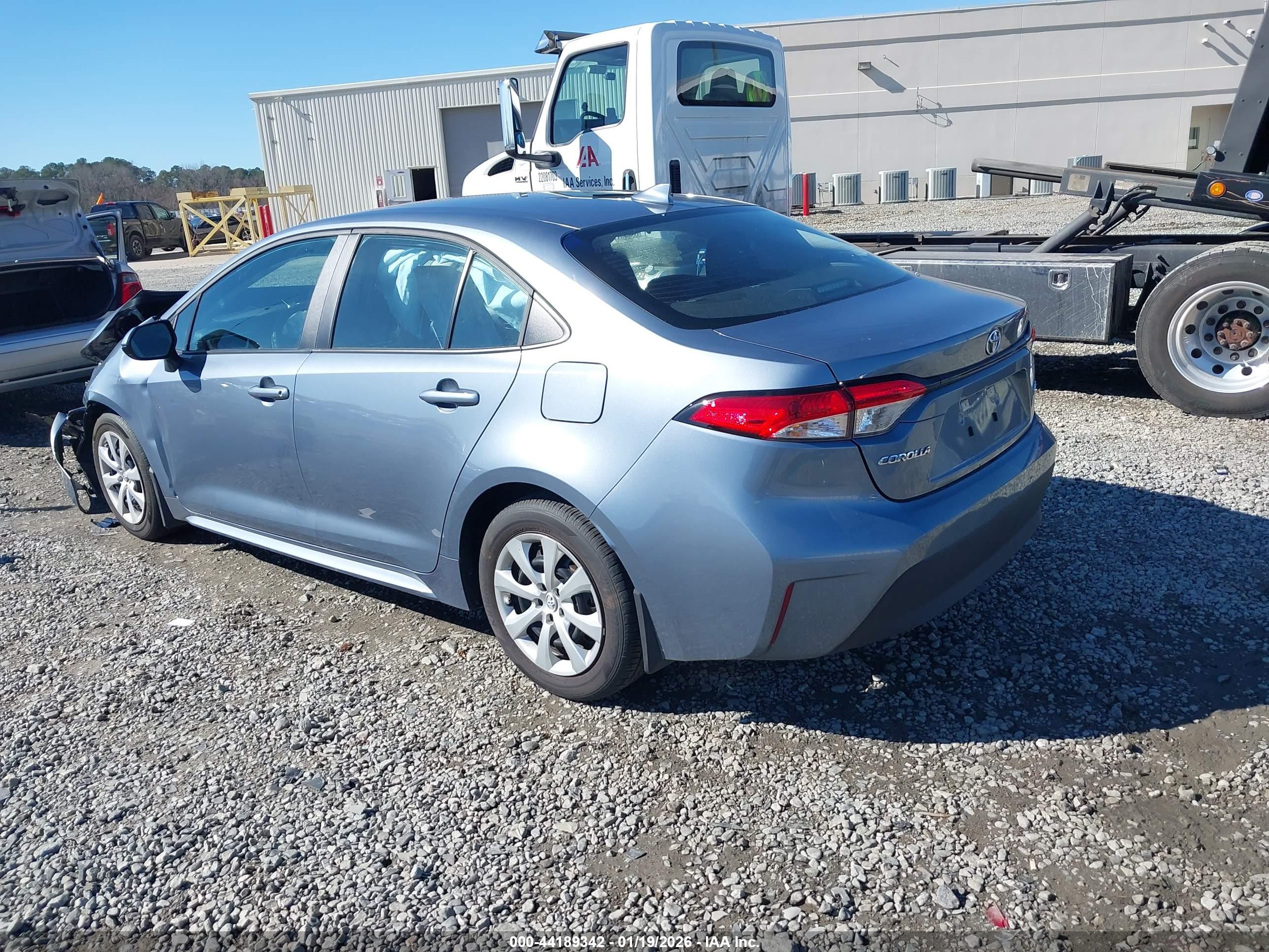 TOYOTA COROLLA image 3