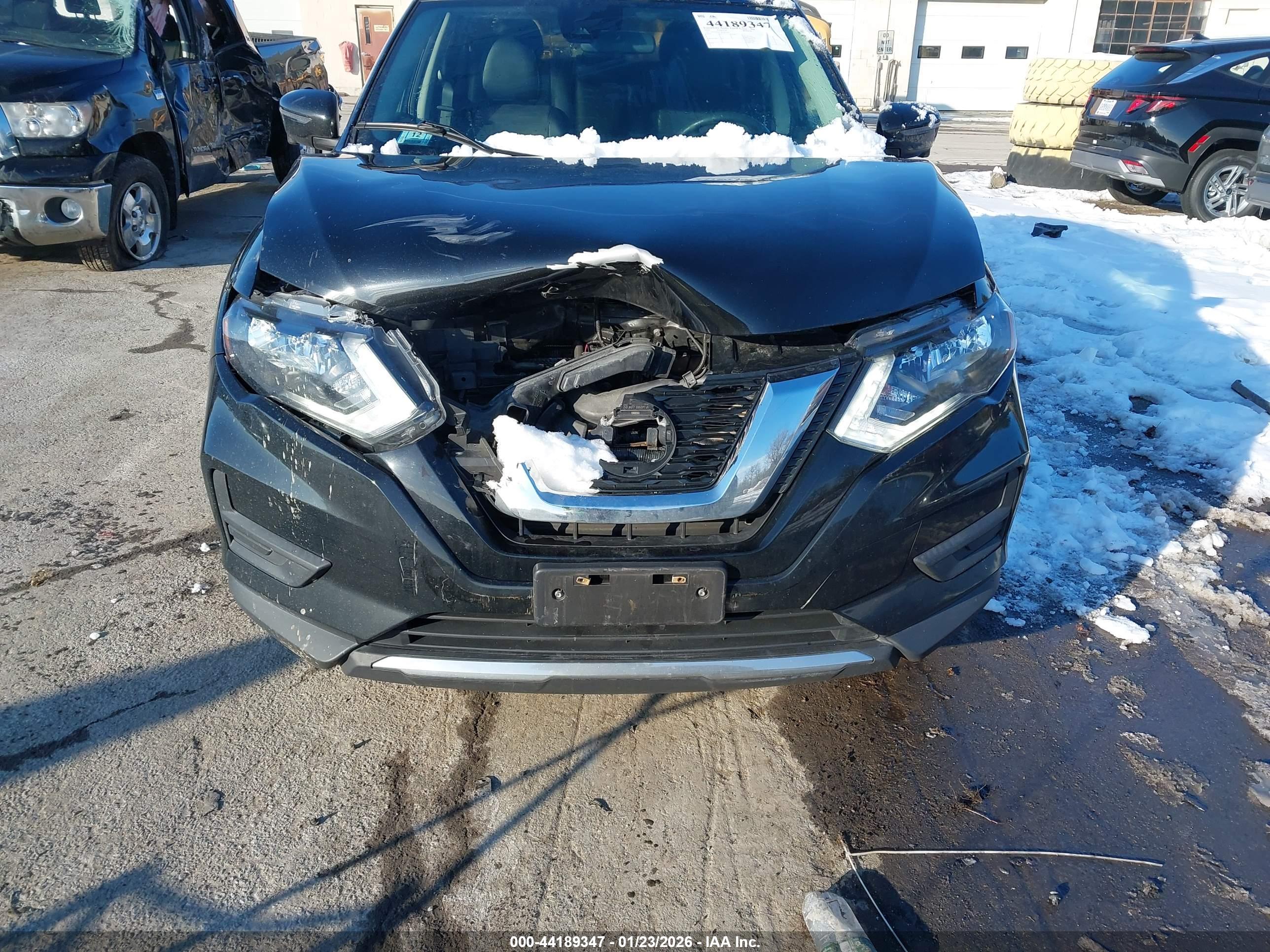 NISSAN ROGUE image 6