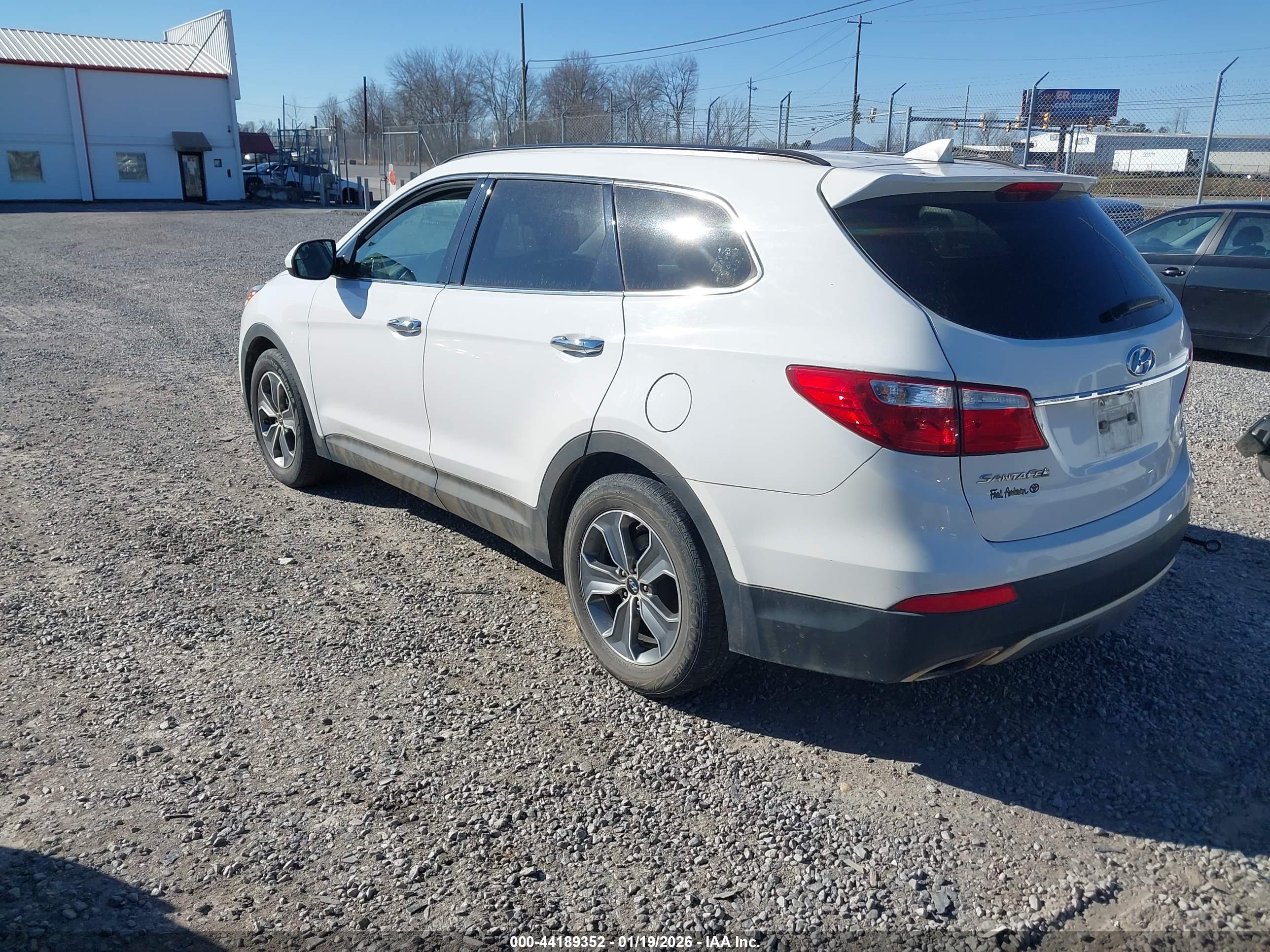 HYUNDAI SANTA image 3