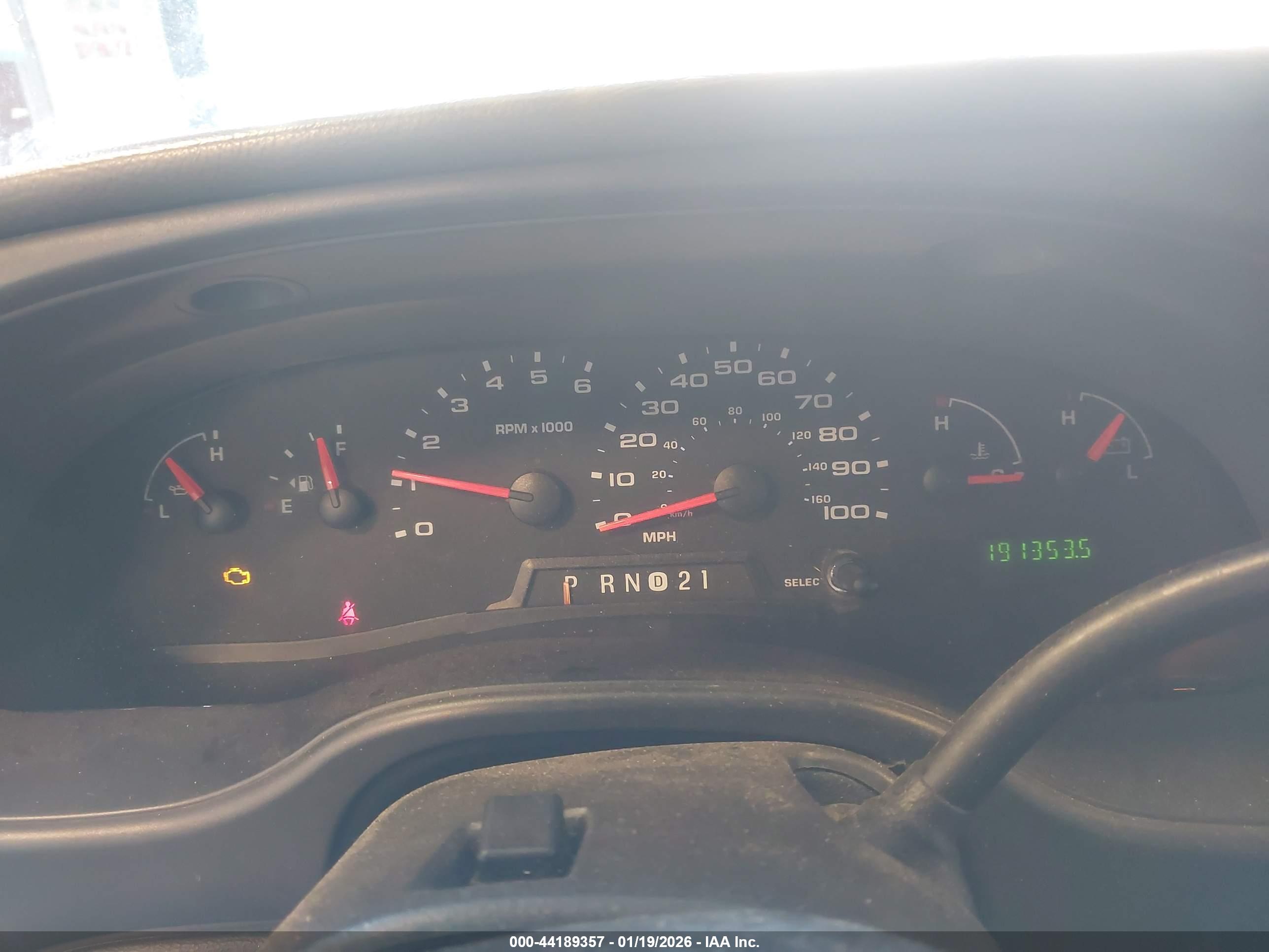 FORD E-150 image 7