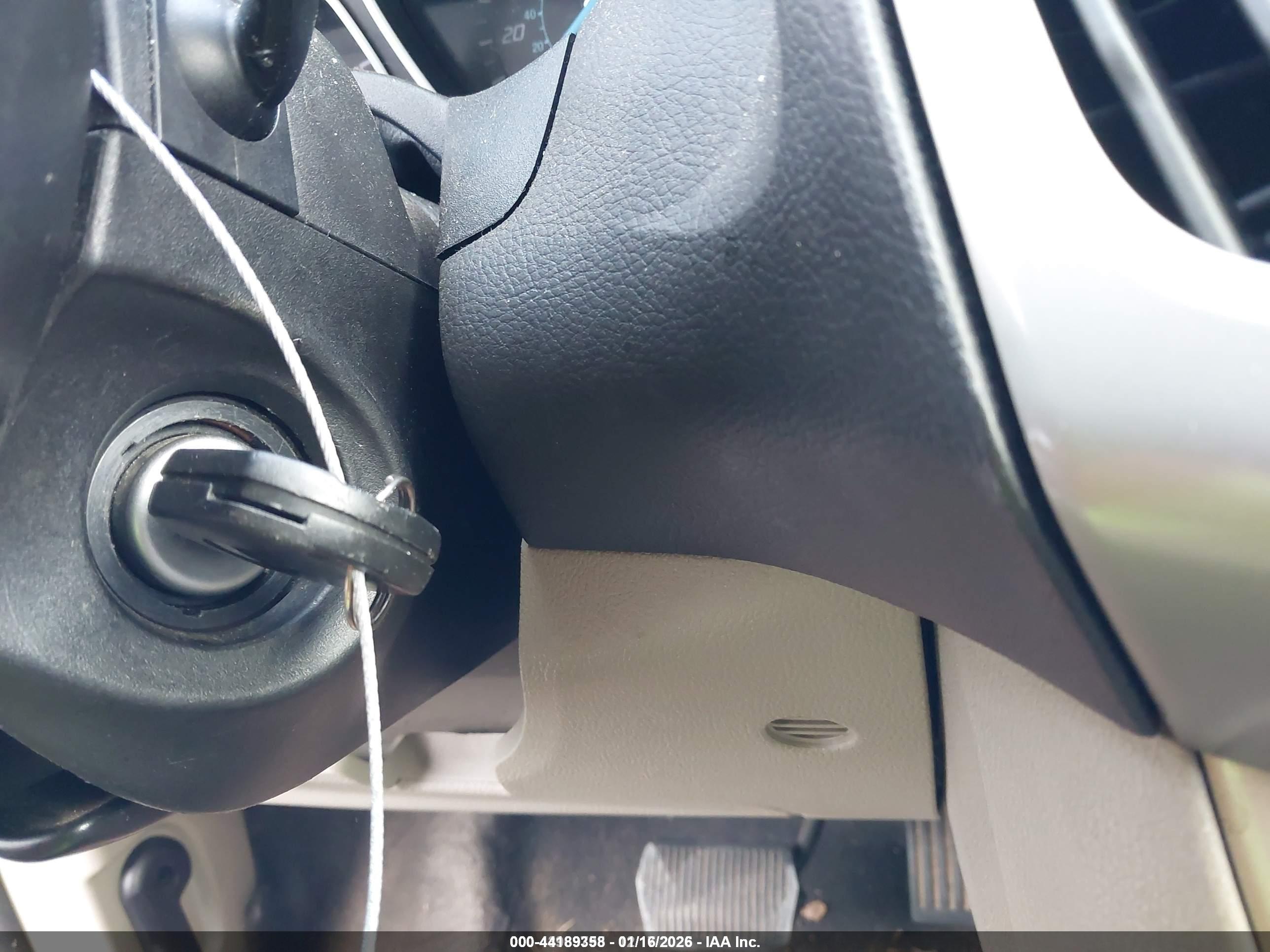 FORD FOCUS image 11
