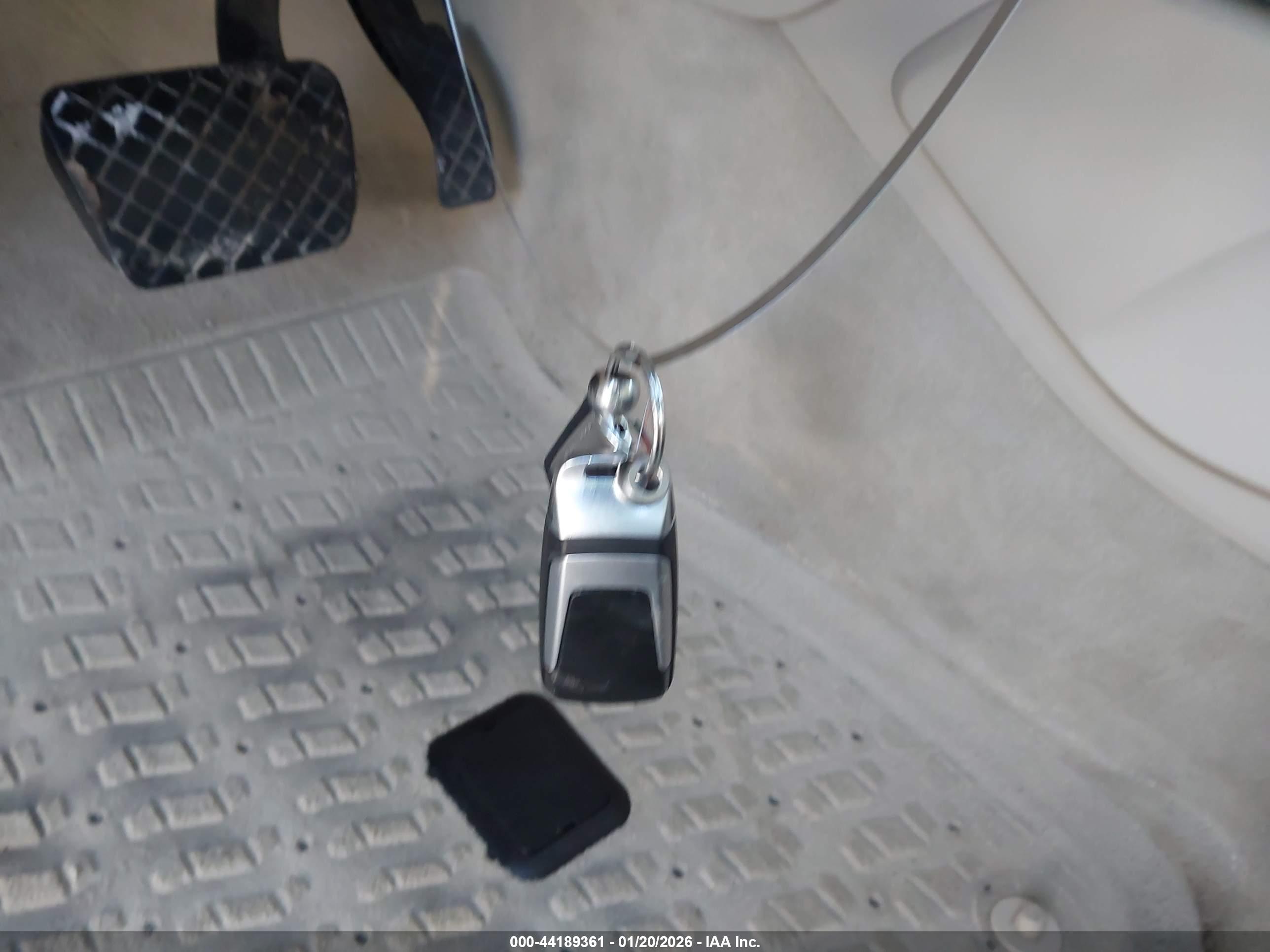 AUDI Q7 image 11