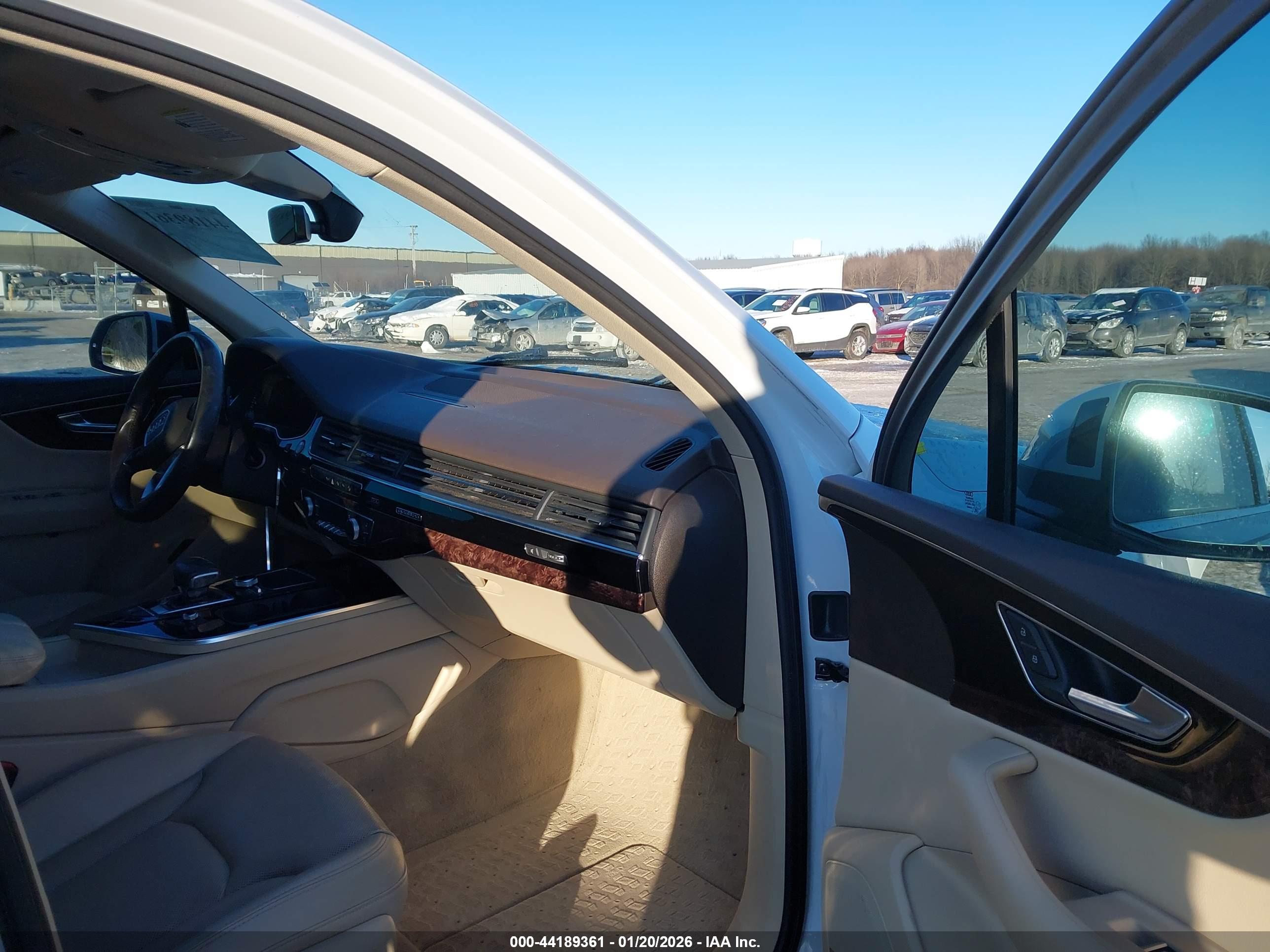 AUDI Q7 image 5