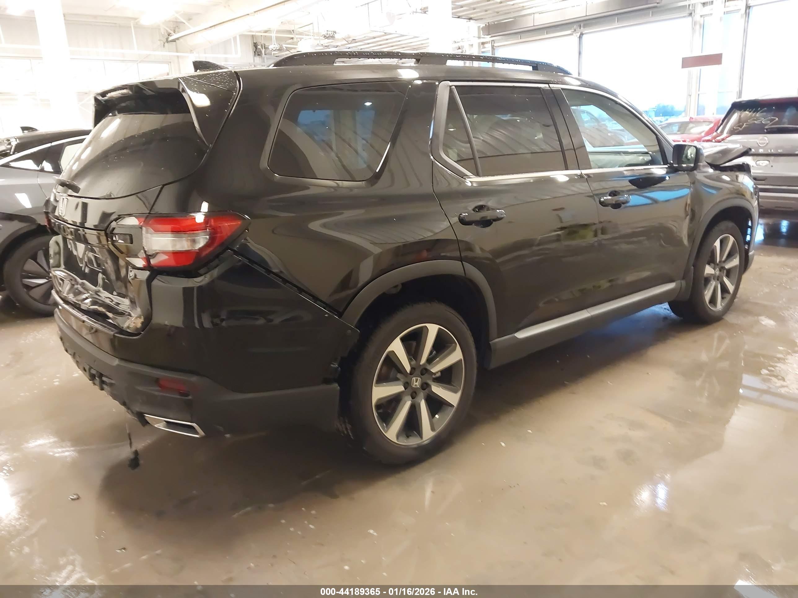 HONDA PILOT image 4
