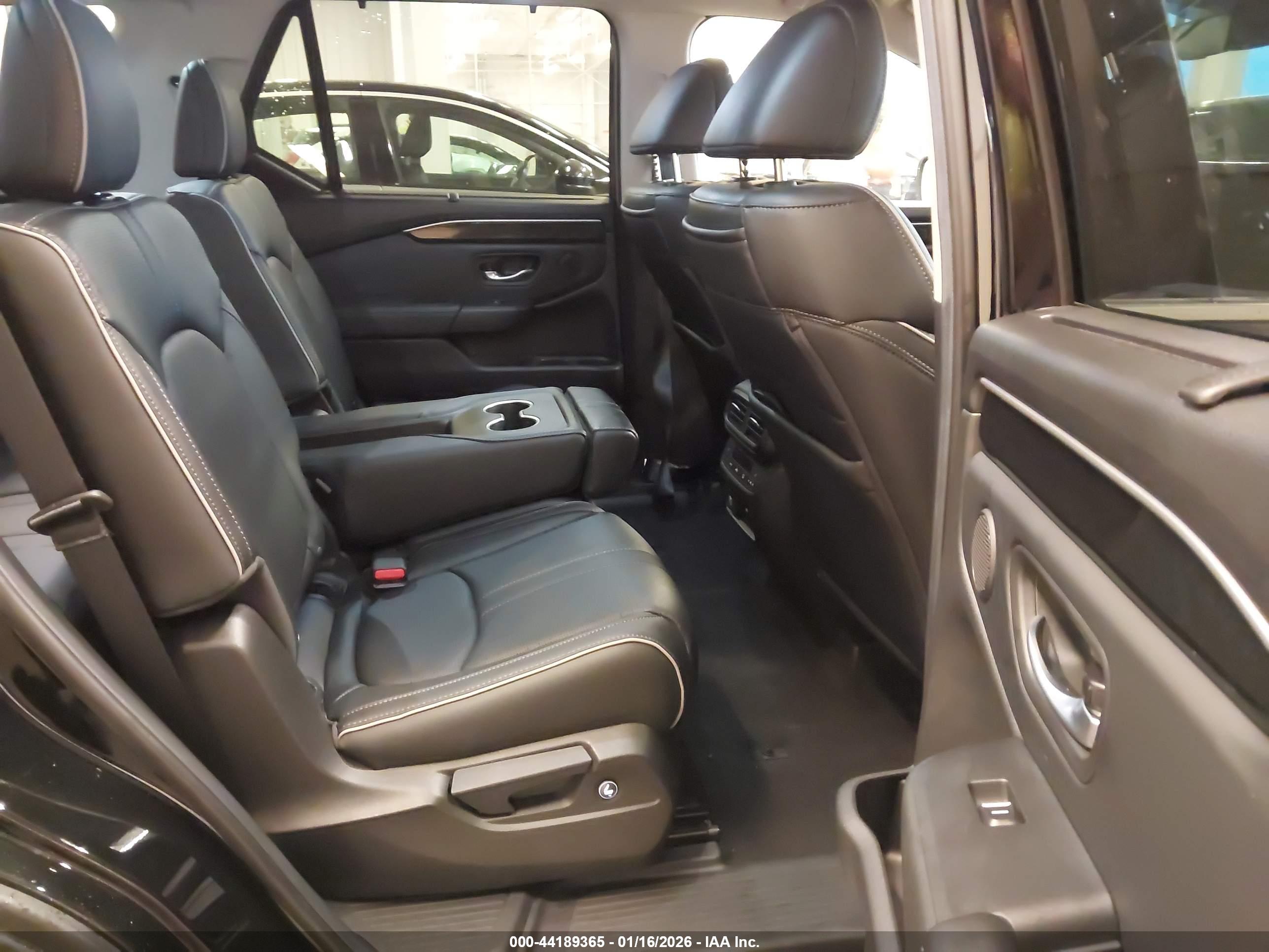 HONDA PILOT image 8