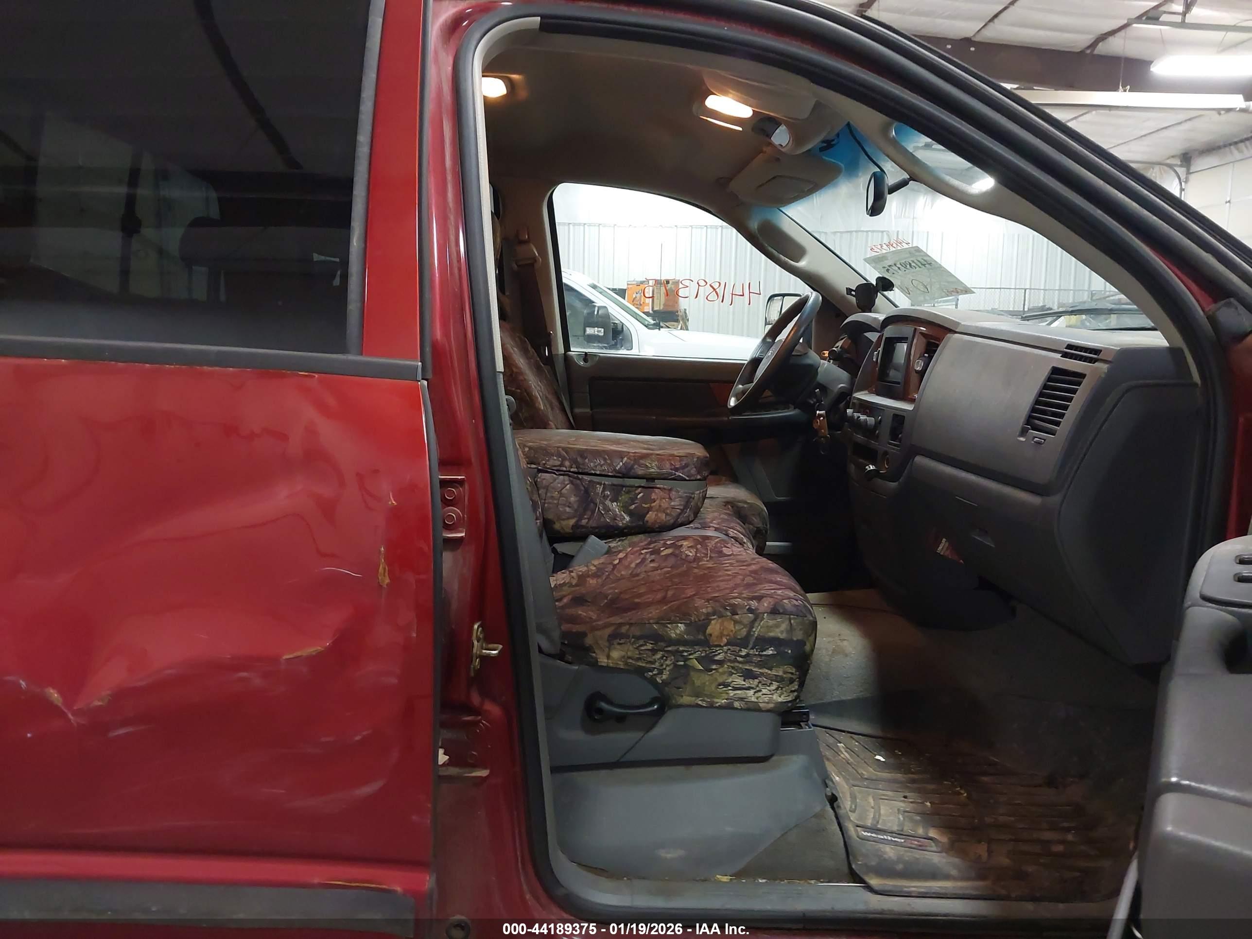 DODGE RAM image 5