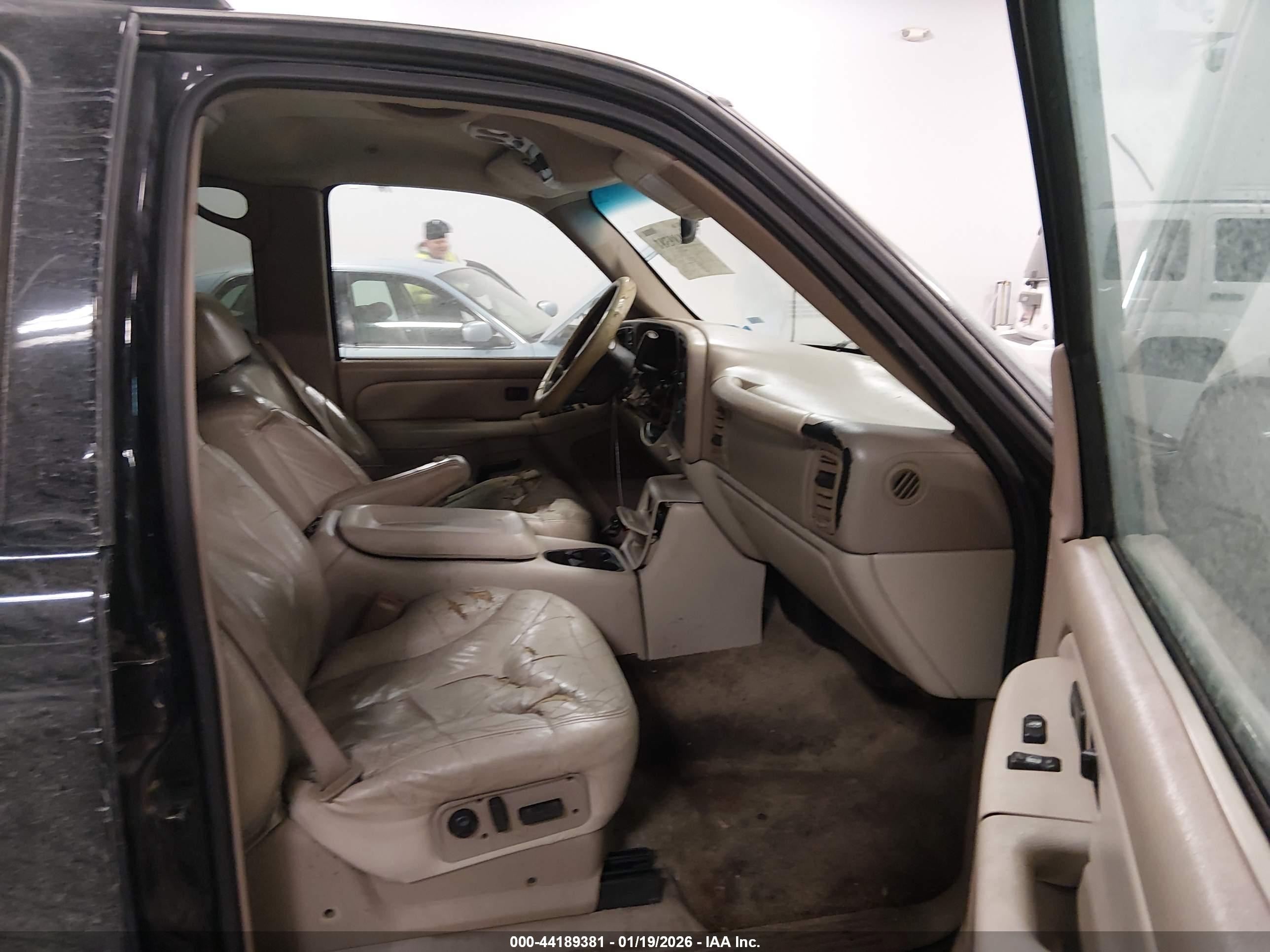 GMC YUKON image 5