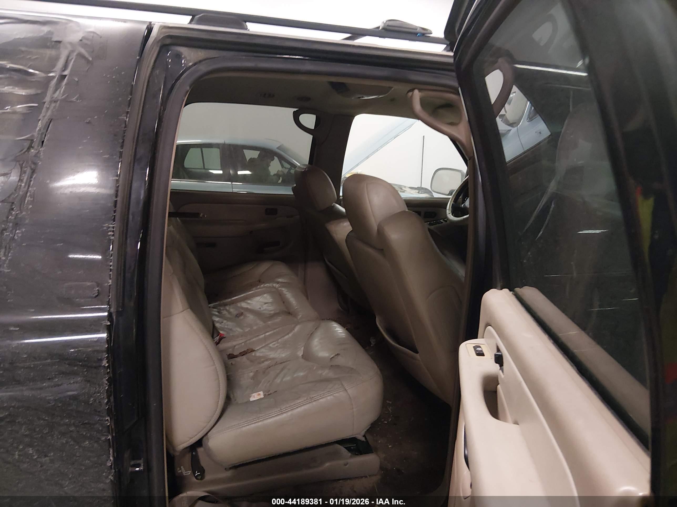 GMC YUKON image 8