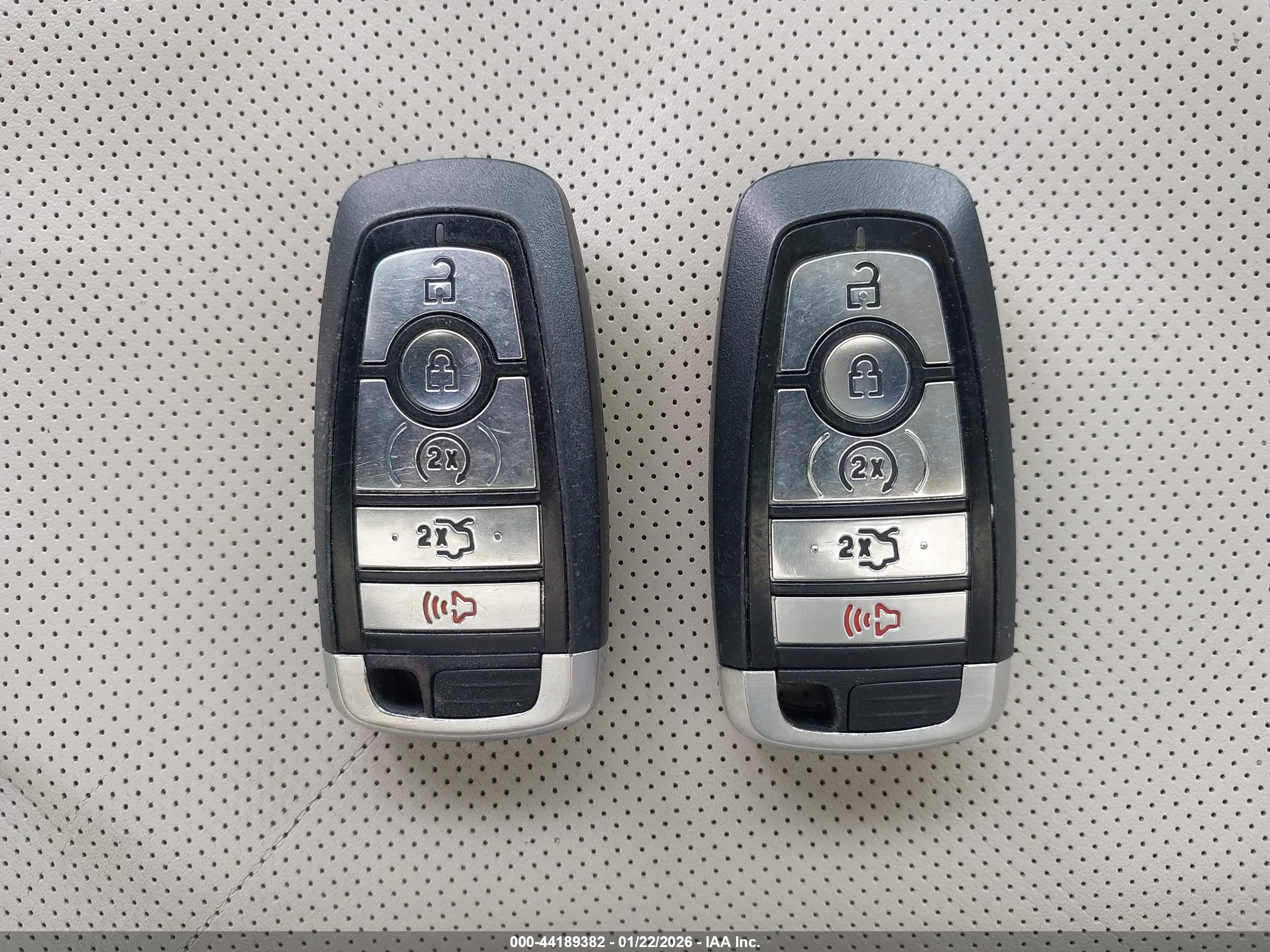 FORD EXPLORER image 11