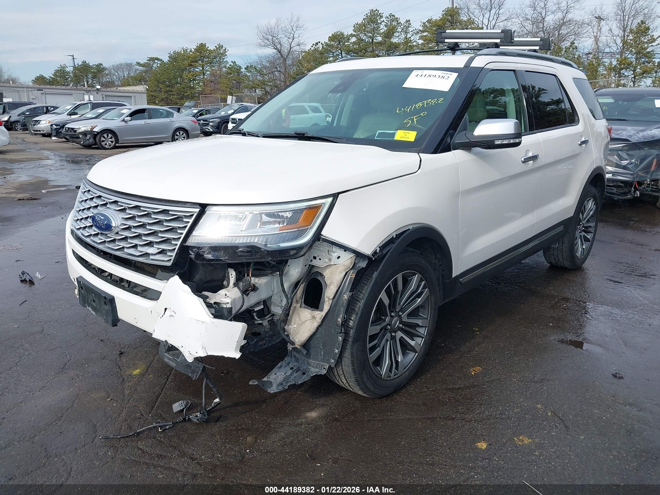 FORD EXPLORER image 2